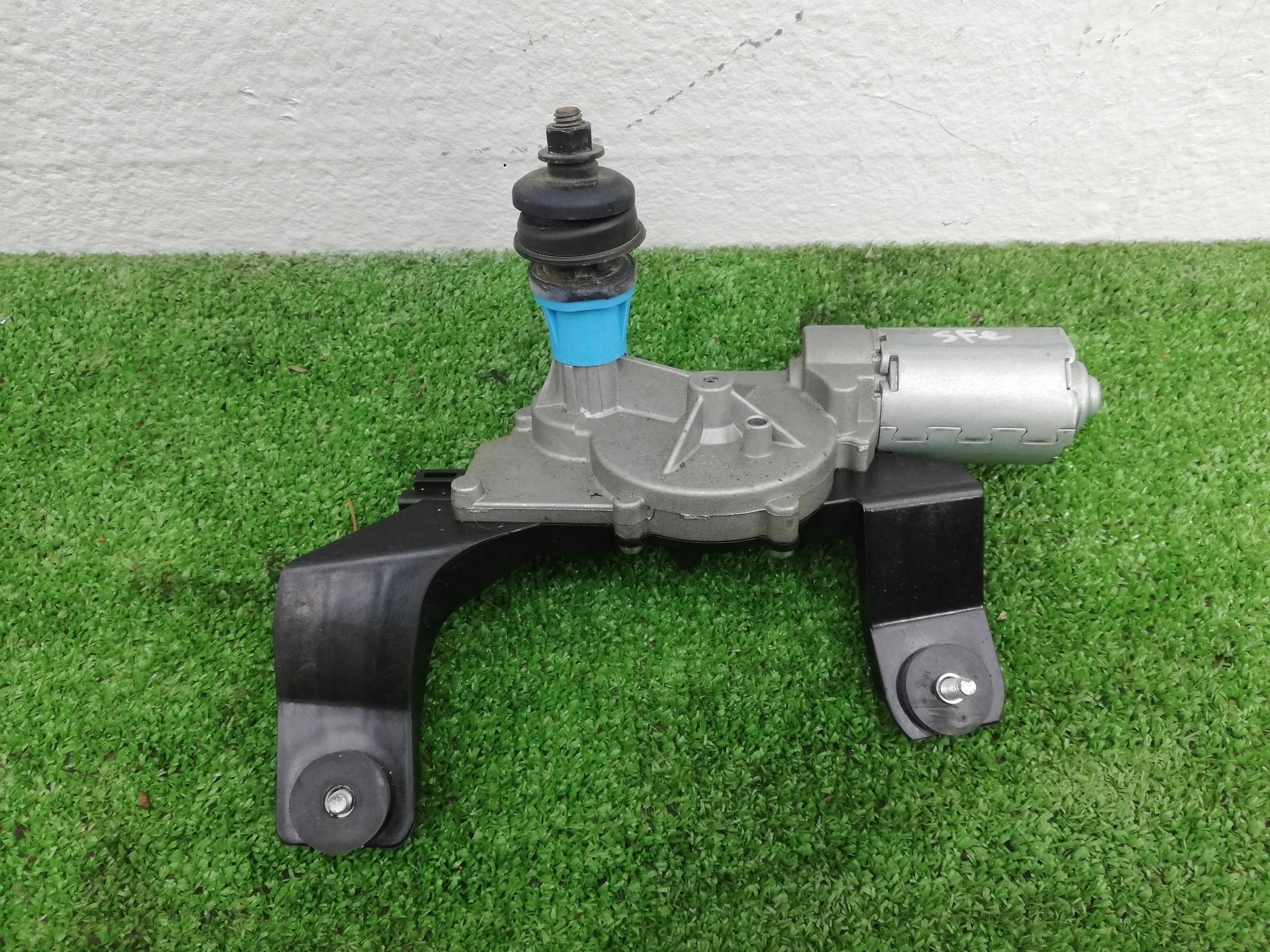 Двигатель стеклоочистителя задний Hyundai Santa Fe III (DM) 2012 - 2016 бензин 2.0 Автомат