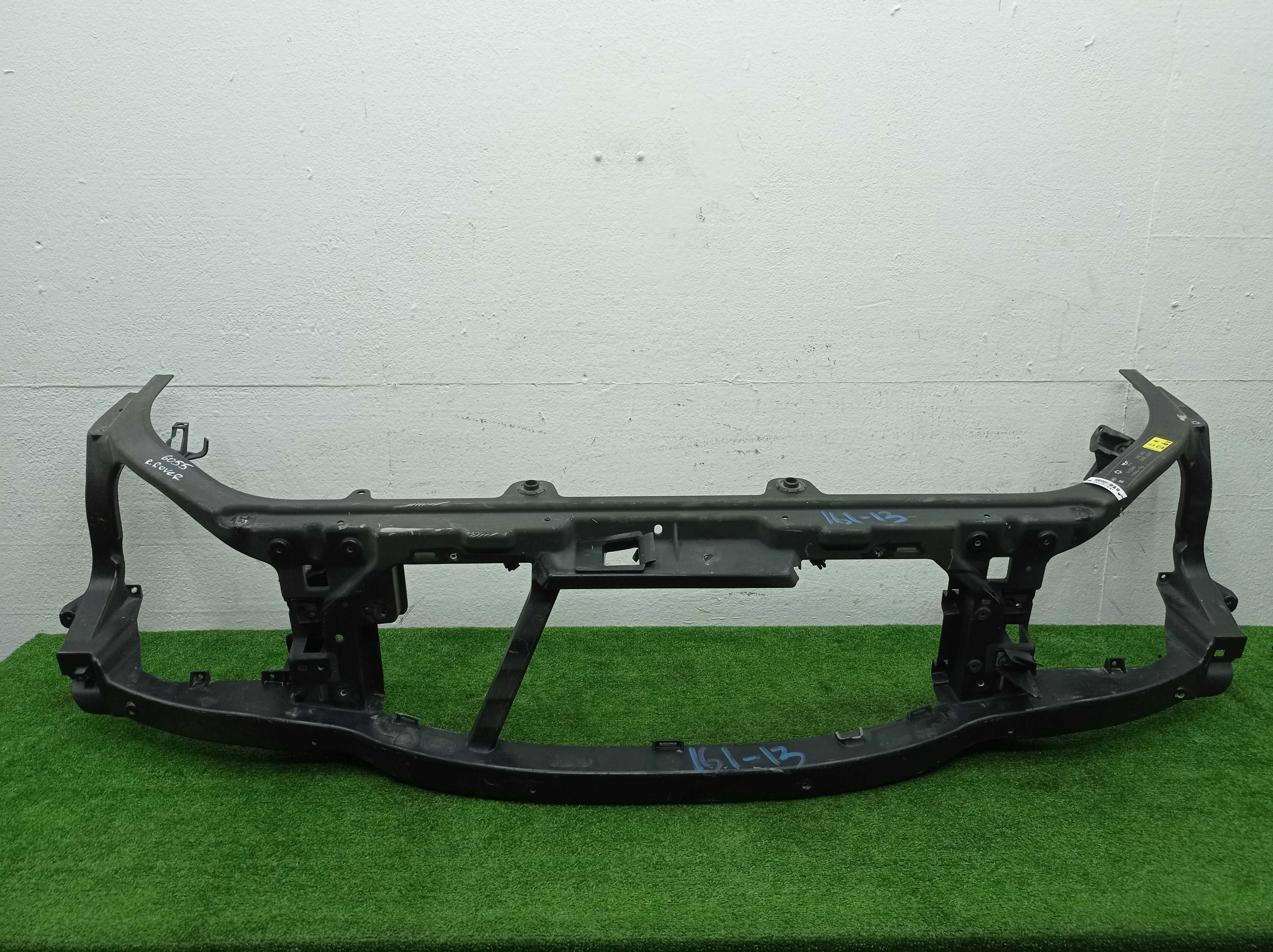 Телевизор Land Rover Range Rover IV (LG,L405 рестайлинг) 2017 - 2022 бензин 5.0 Автомат