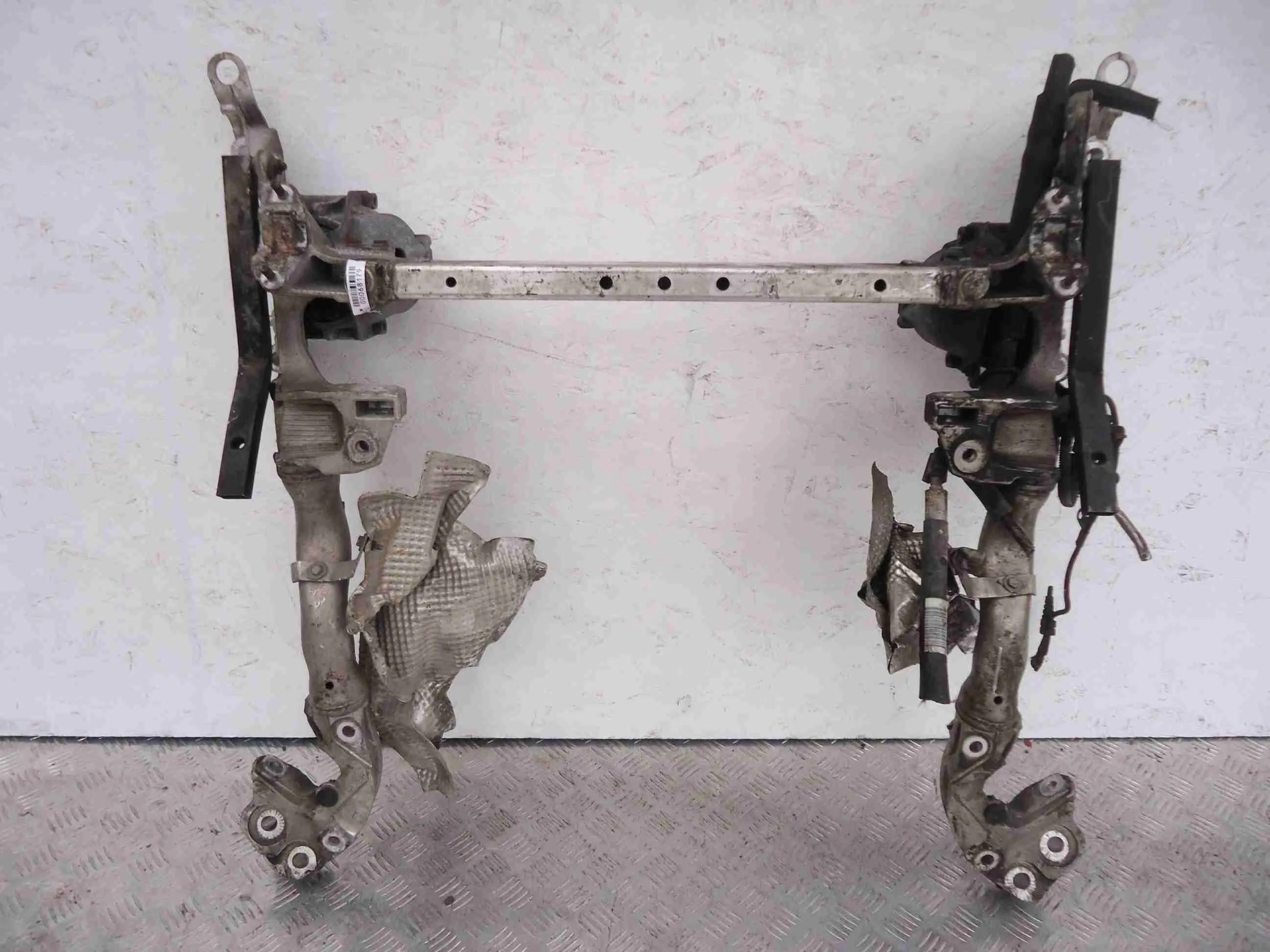 Балка передняя Audi A5 (8T) 2007 - 2011 бензин 3.2 Автомат