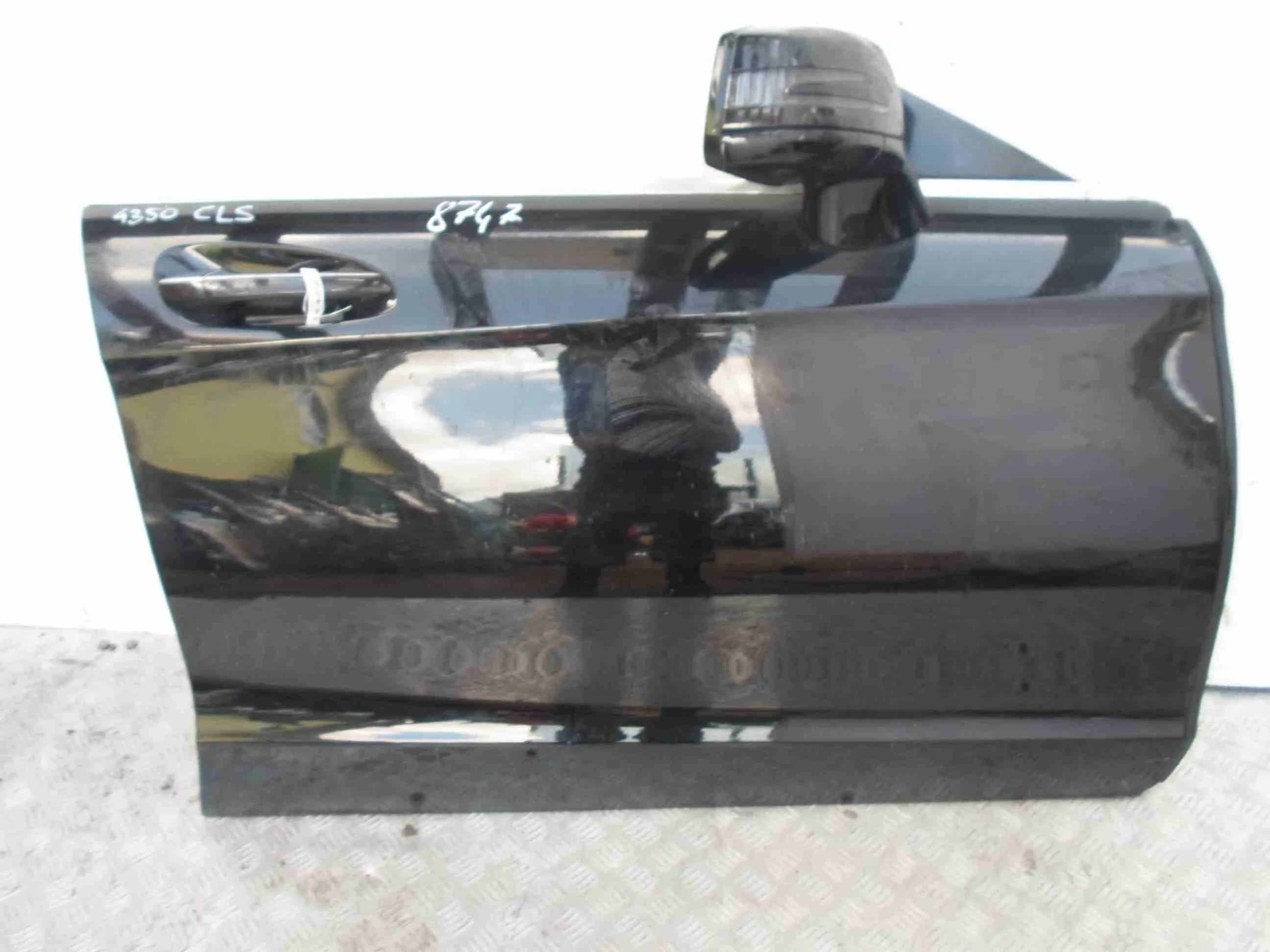 Дверь передняя правая Mercedes CLS (C218) 2010 - 2014 бензин 5.5 Автомат