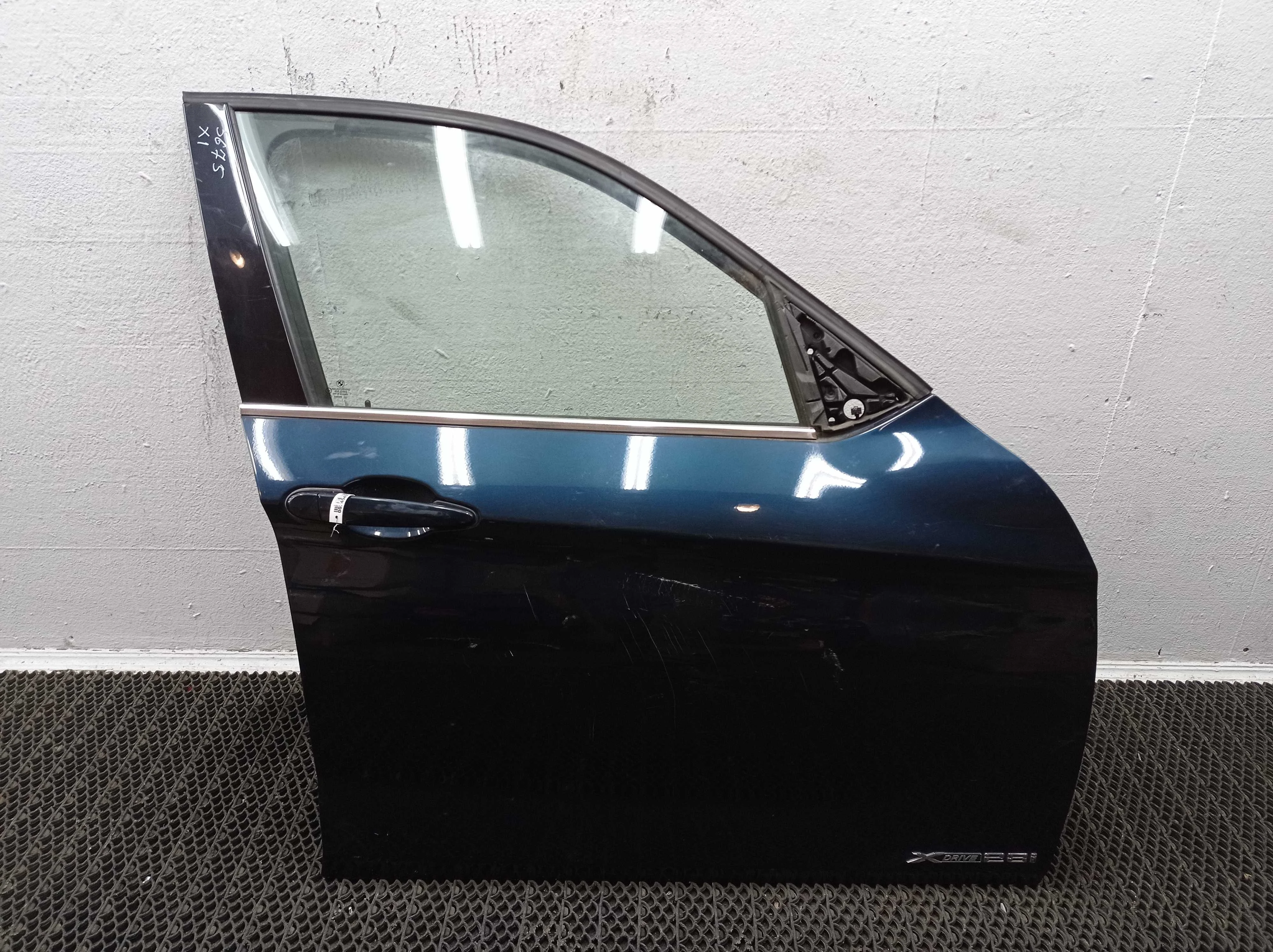 Дверь передняя правая BMW X1 E84 рестайлинг 2012 - 2015 бензин 2.0 Автомат