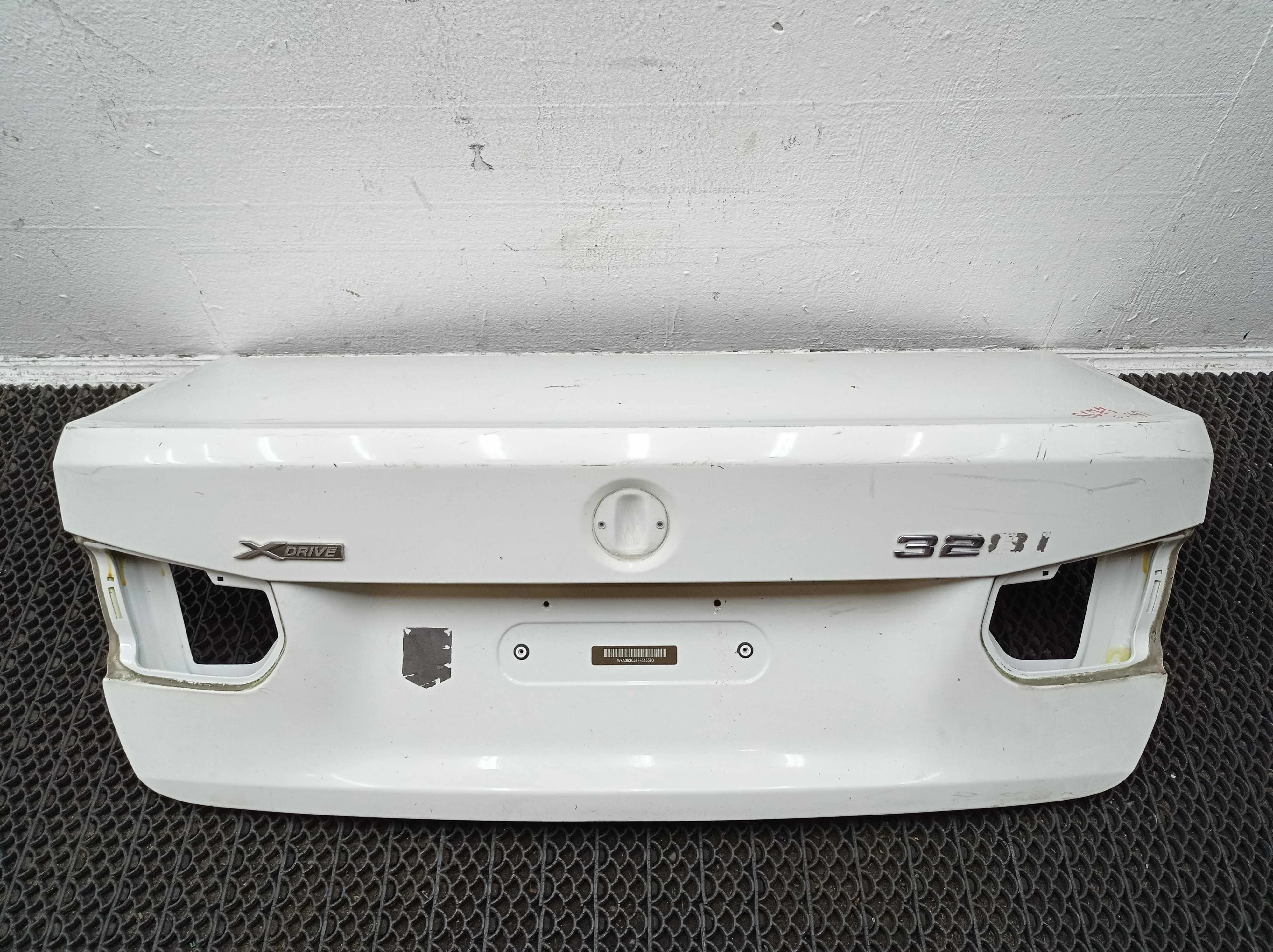 Крышка багажника BMW 3-Series F30 2011 - 2015 бензин 2.0 Автомат