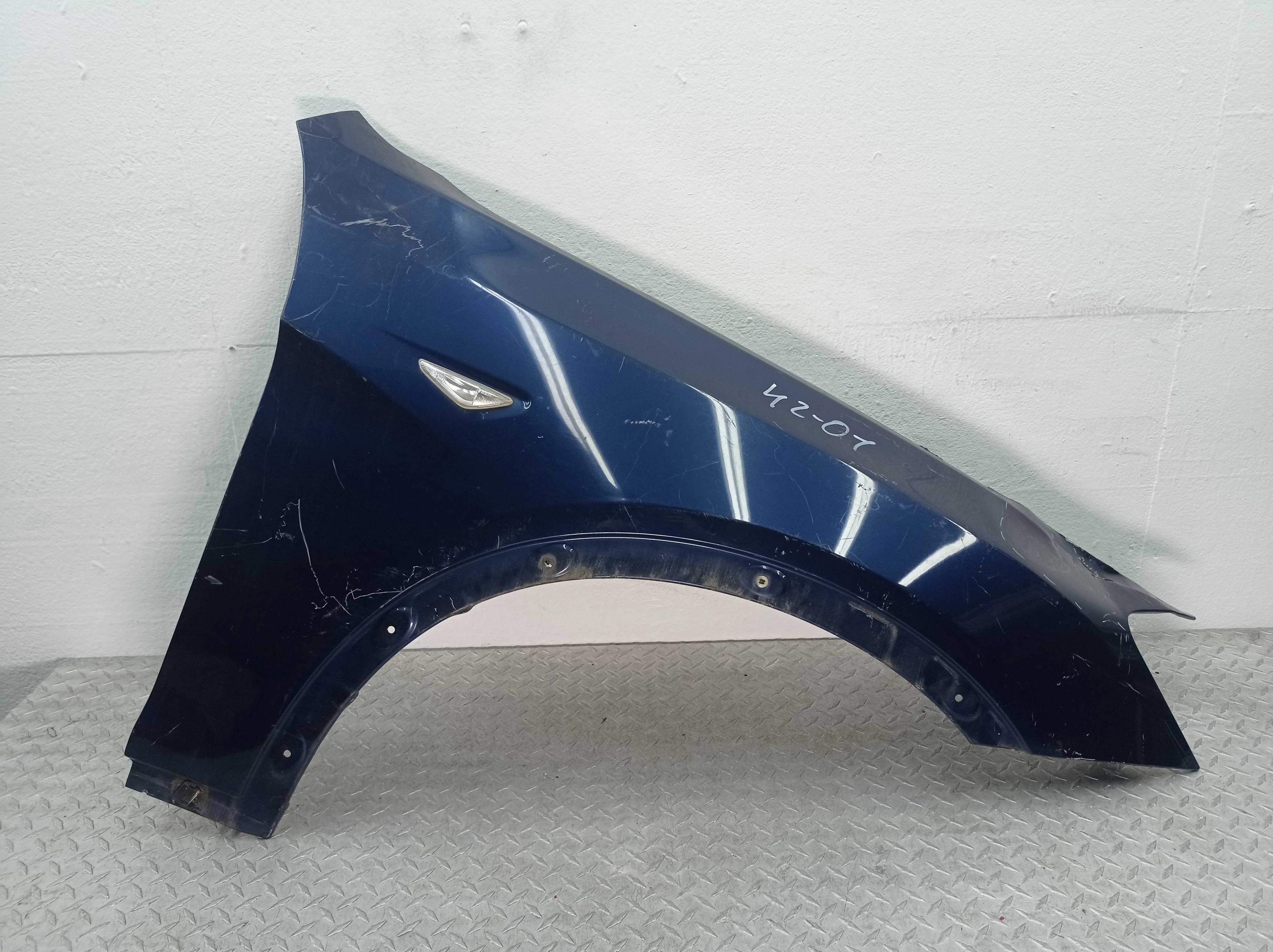 Крыло правое BMW X3 F25 2010 - 2014 бензин 2.8 Автомат