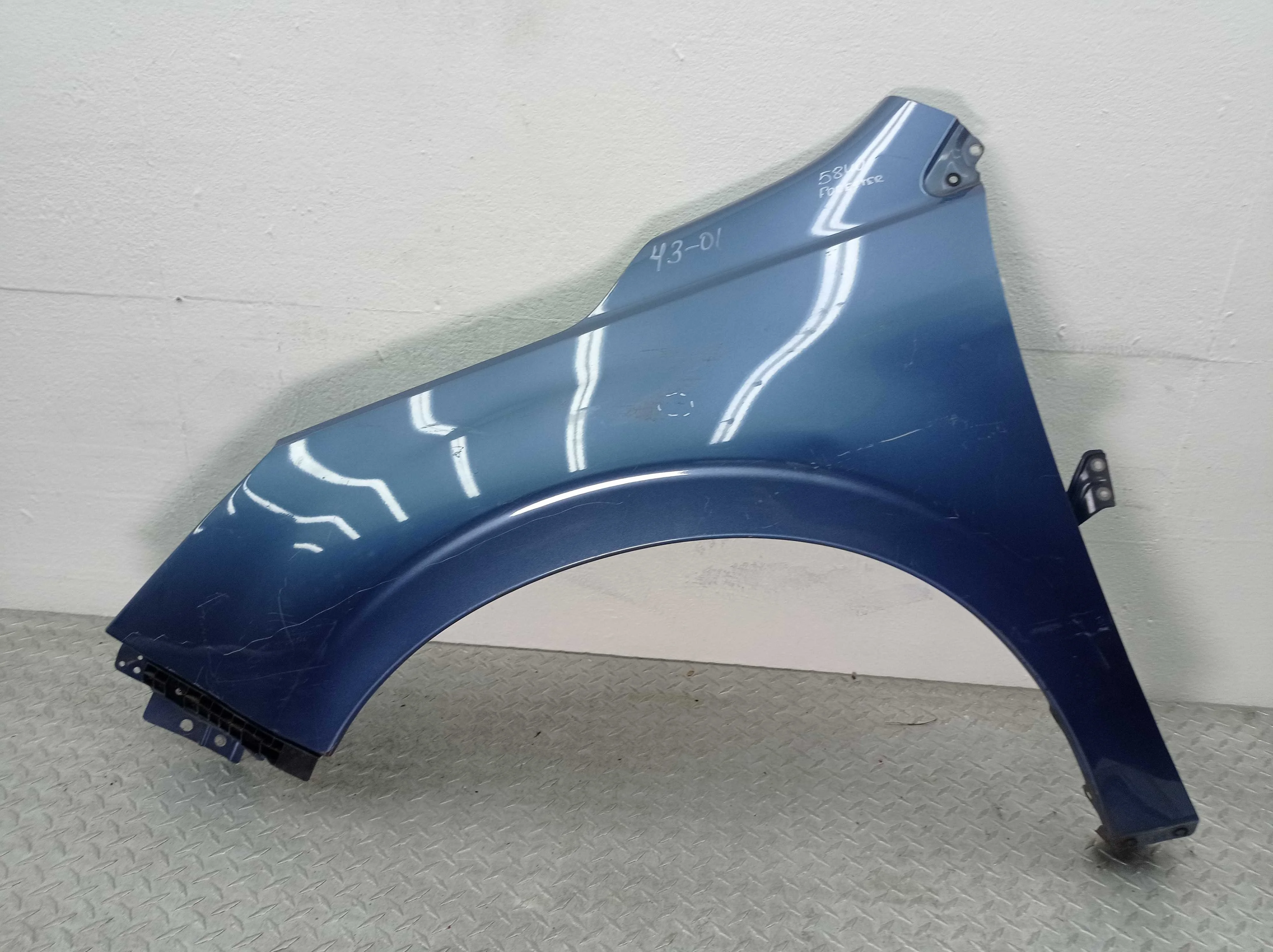 Крыло левое Subaru Forester IV (SJ) 2012 - 2018 бензин 2.5 Автомат