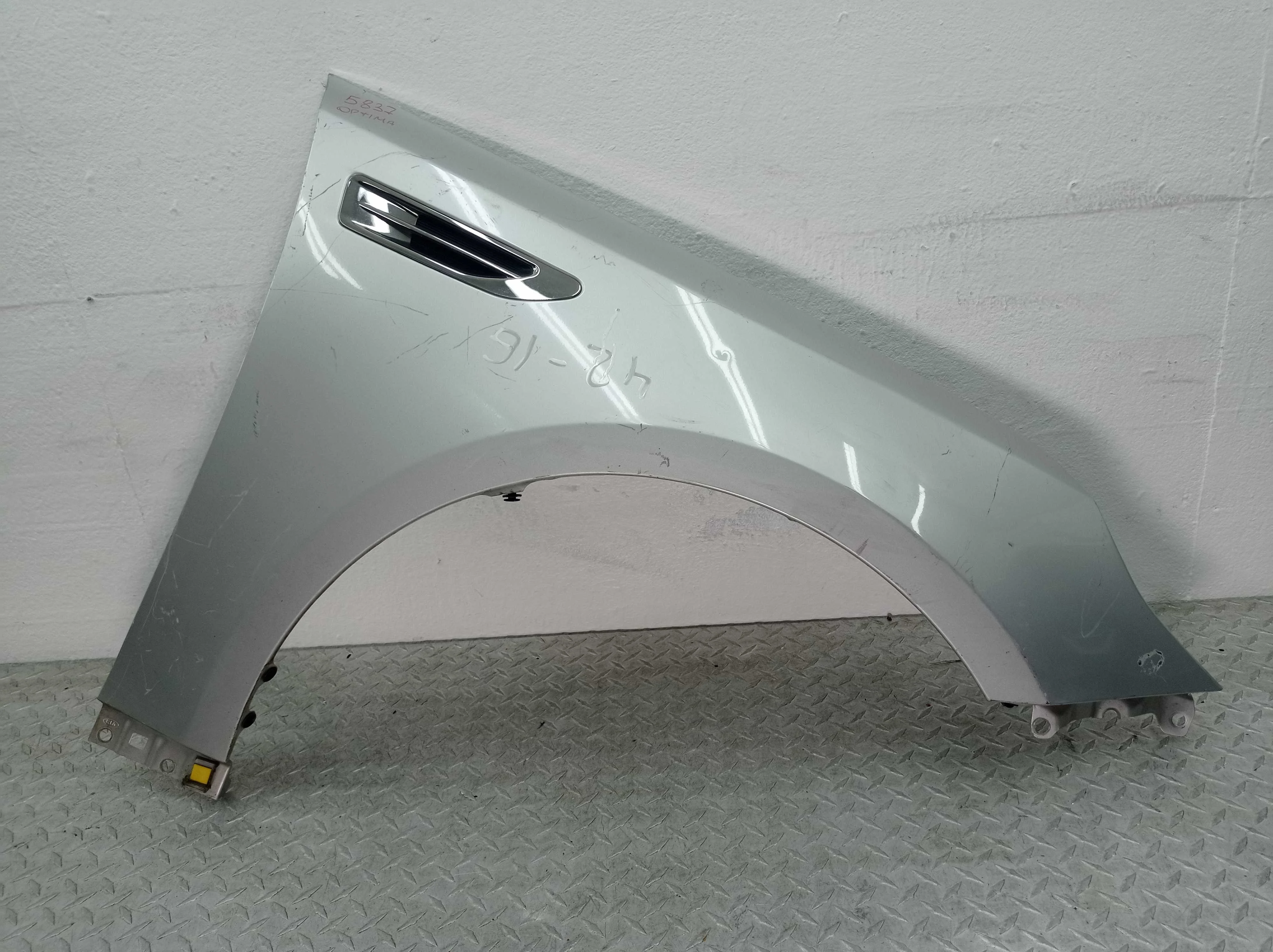 Крыло правое Kia Optima IV (JF) 2016 - 2020 бензин 2.4 Автомат