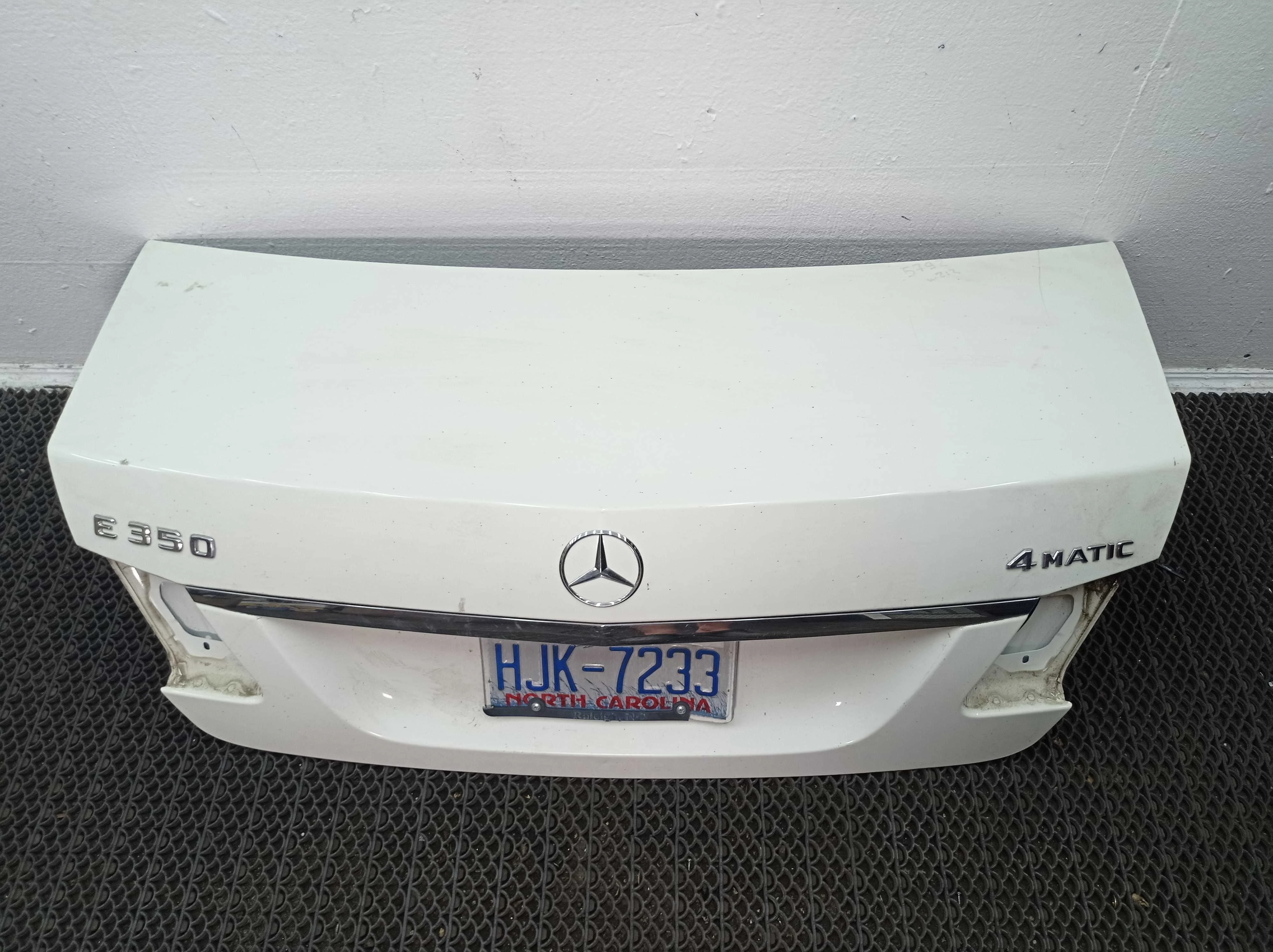 Крышка багажника Mercedes E-klasse (W212) 2009 - 2013 бензин 3.5 Автомат