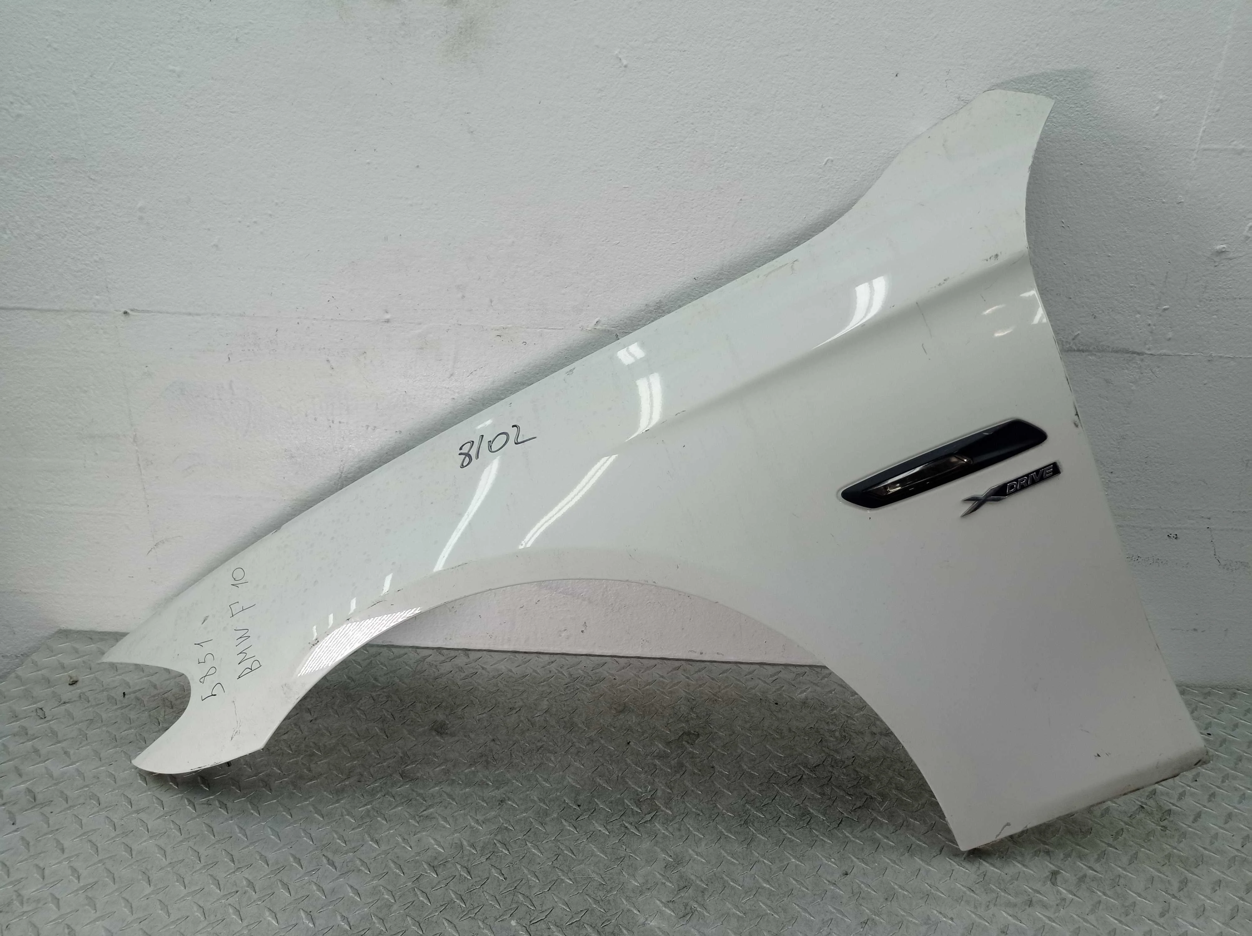 Крыло левое BMW 5-Series F10 2009 - 2013 бензин 4.4 Автомат