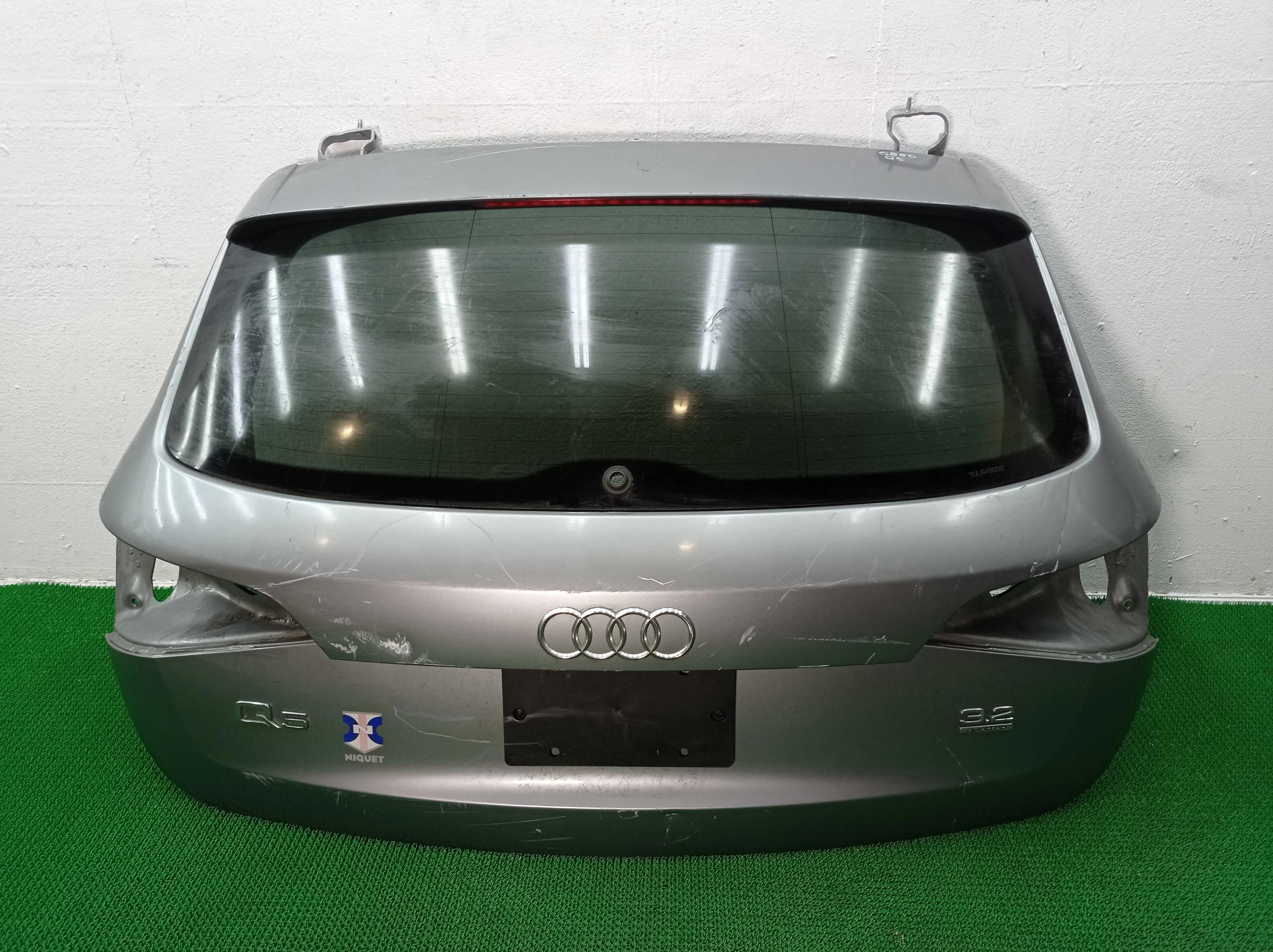 Крышка багажника Audi Q5 (8R) 2008 - 2012 бензин 3.2 Автомат