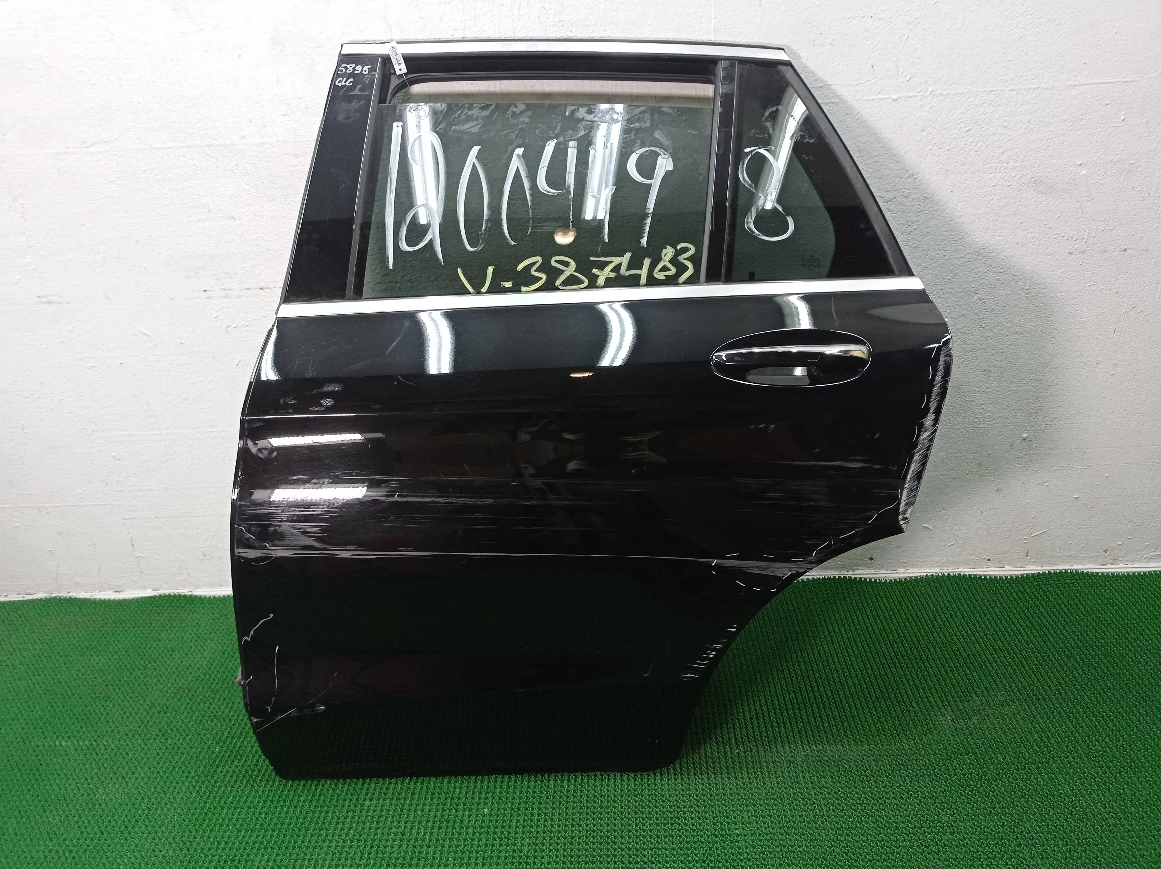 Дверь задняя левая Mercedes GLC (X253) Рестайлинг 2019 - 2023 бензин 2.0 Автомат