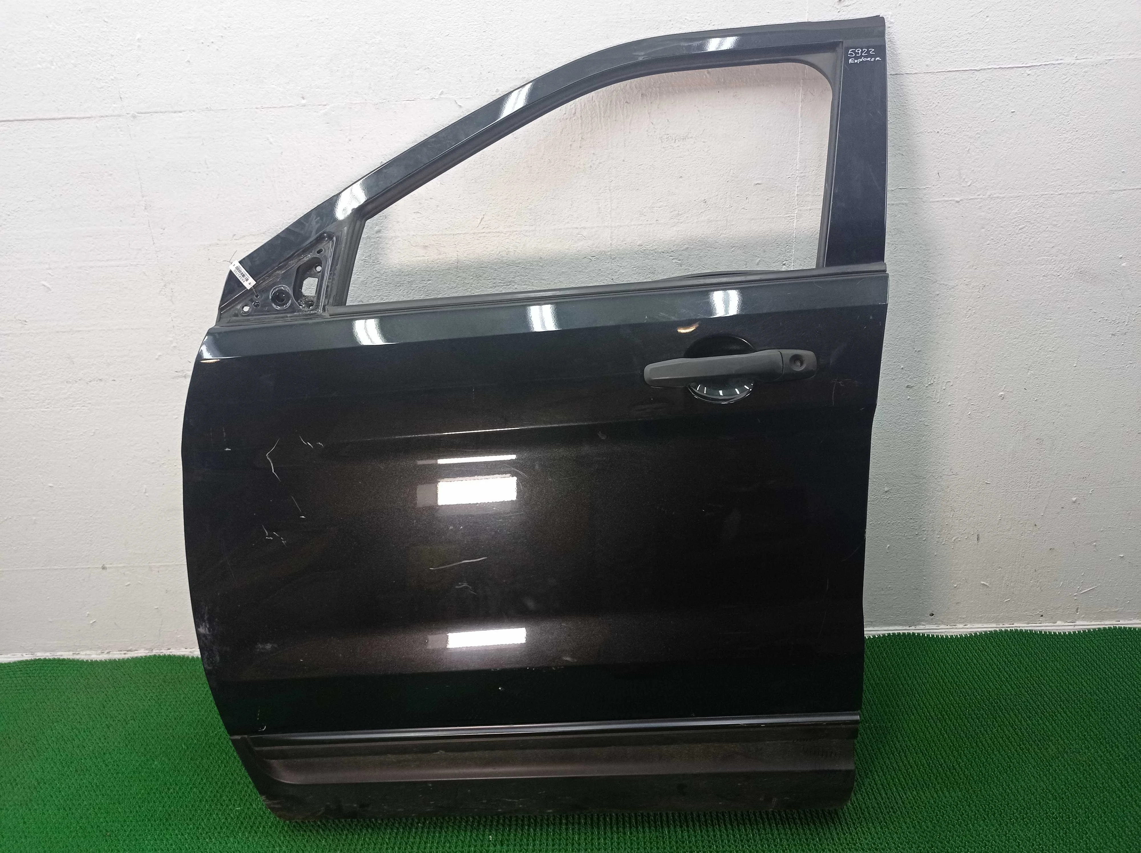 Дверь передняя левая Ford Explorer V 2010 - 2015 бензин 3.5 Автомат