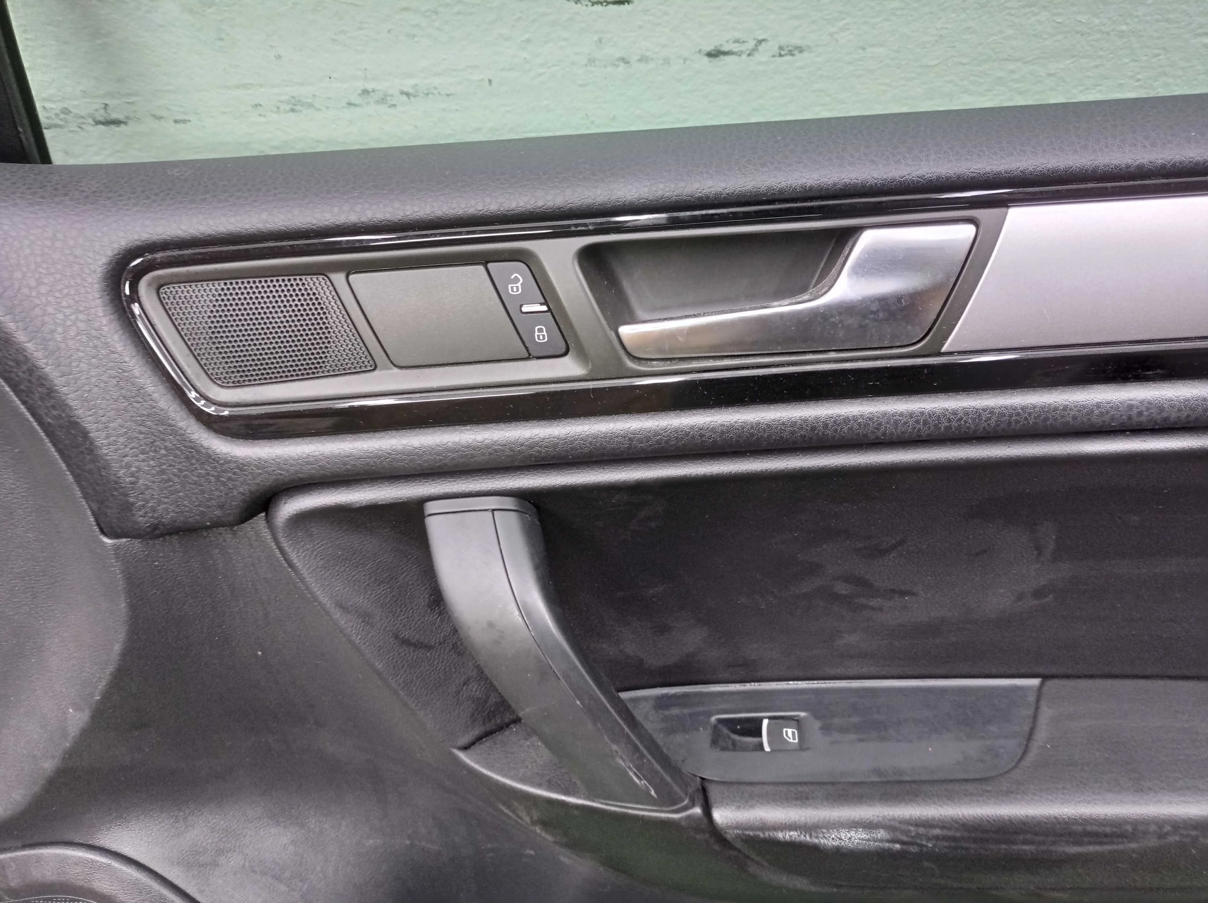 Дверь передняя правая Volkswagen Touareg II (7P) 2010 - 2014 бензин 3.6 Автомат