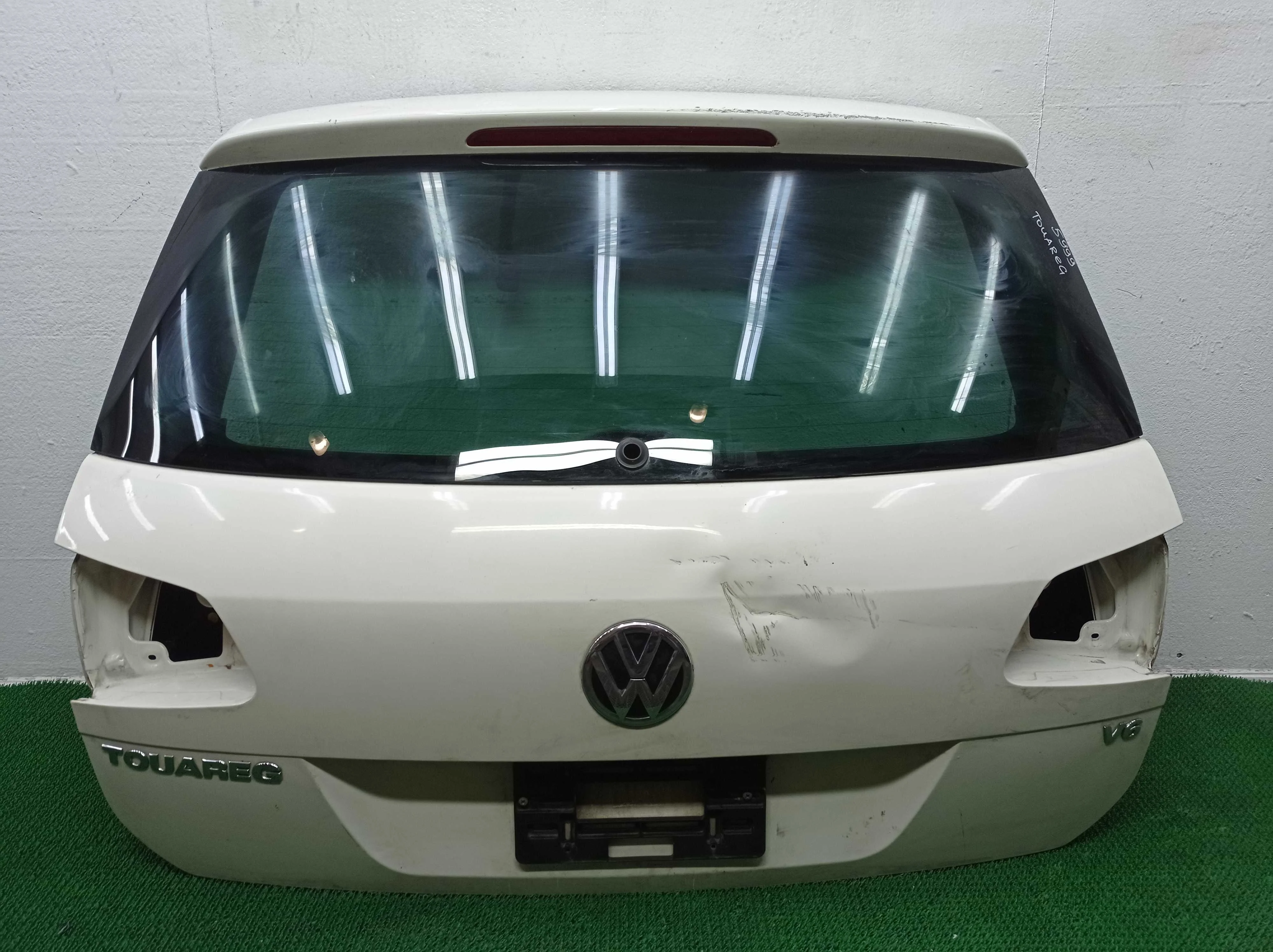 Крышка багажника Volkswagen Touareg II (7P) 2010 - 2014 бензин 3.6 Автомат