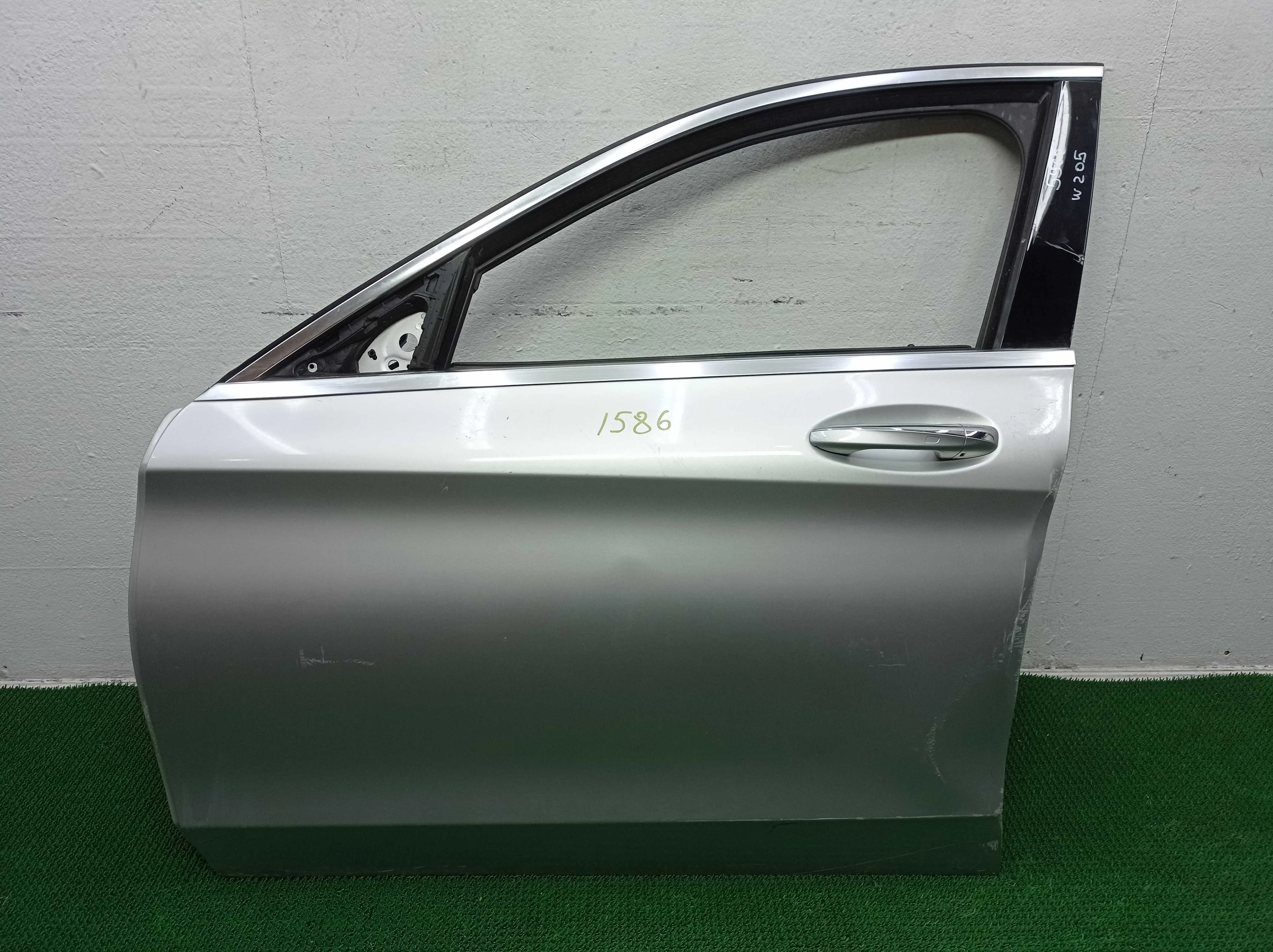 Дверь передняя левая Mercedes C-klasse (W205)Рестайлинг 2018 - 2021 бензин 2.0 Автомат