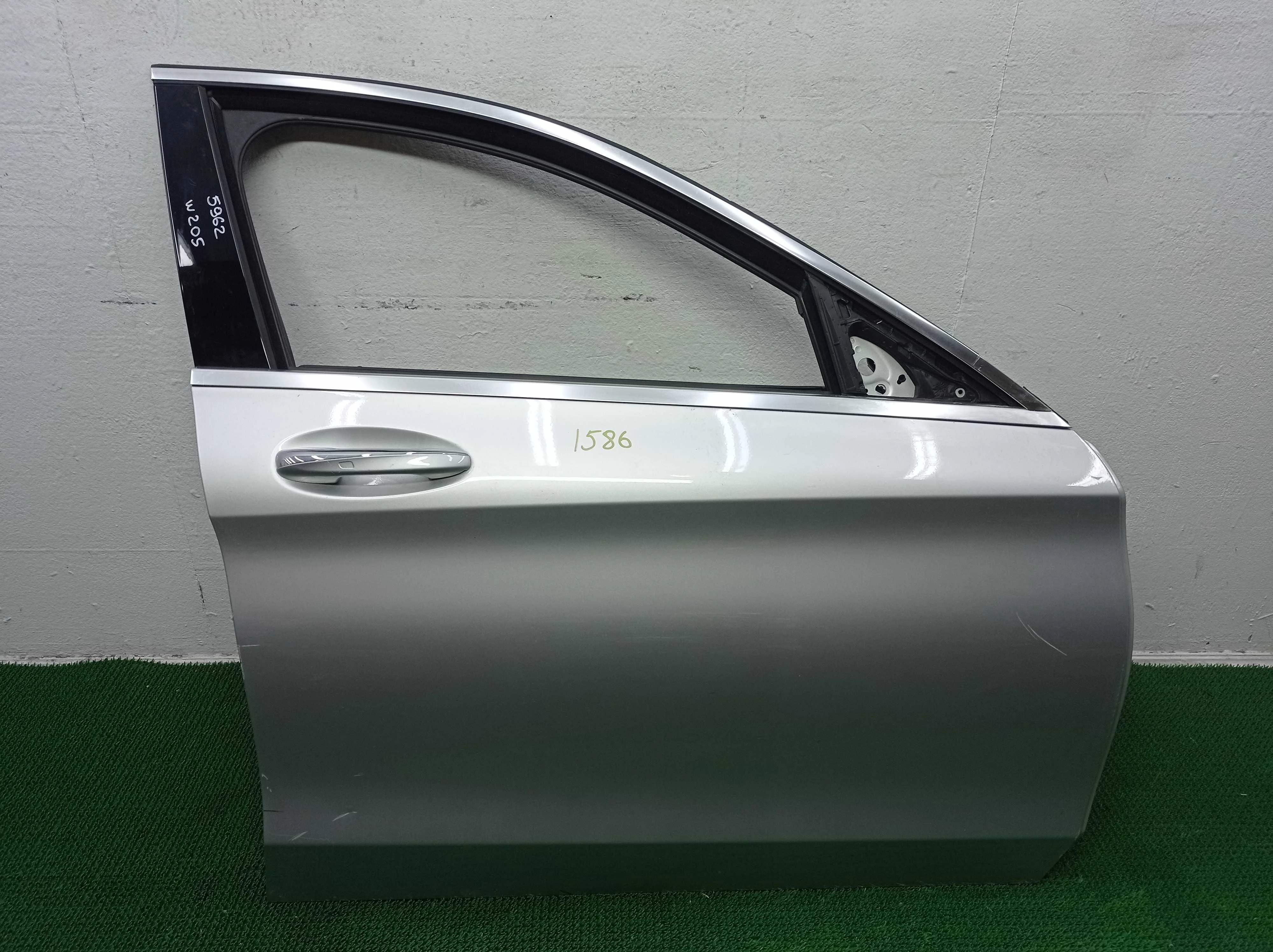 Дверь передняя правая Mercedes C-klasse (W205)Рестайлинг 2018 - 2021 бензин 2.0 Автомат