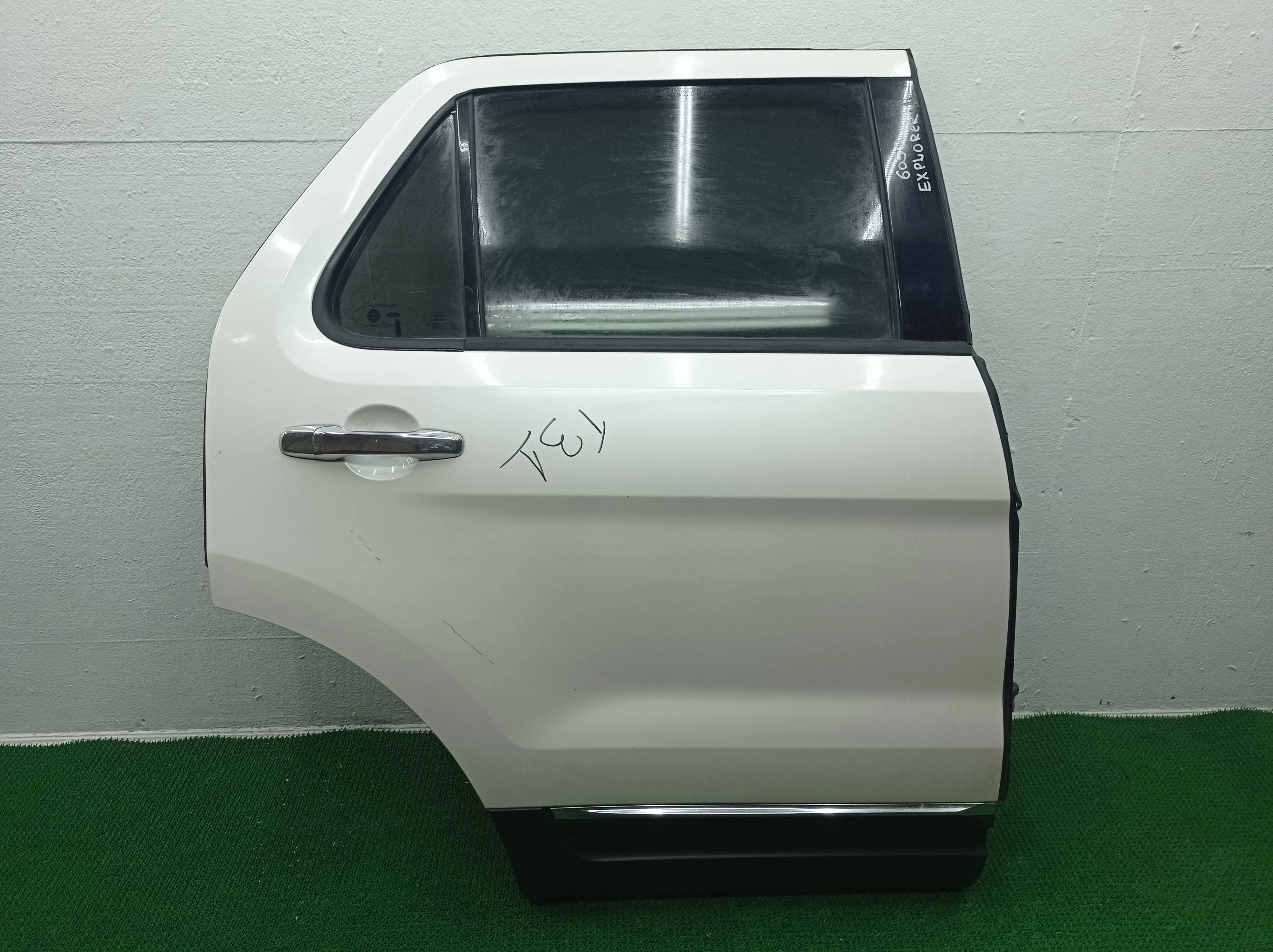 Дверь задняя правая Ford Explorer V 2010 - 2015 бензин 3.5 Автомат