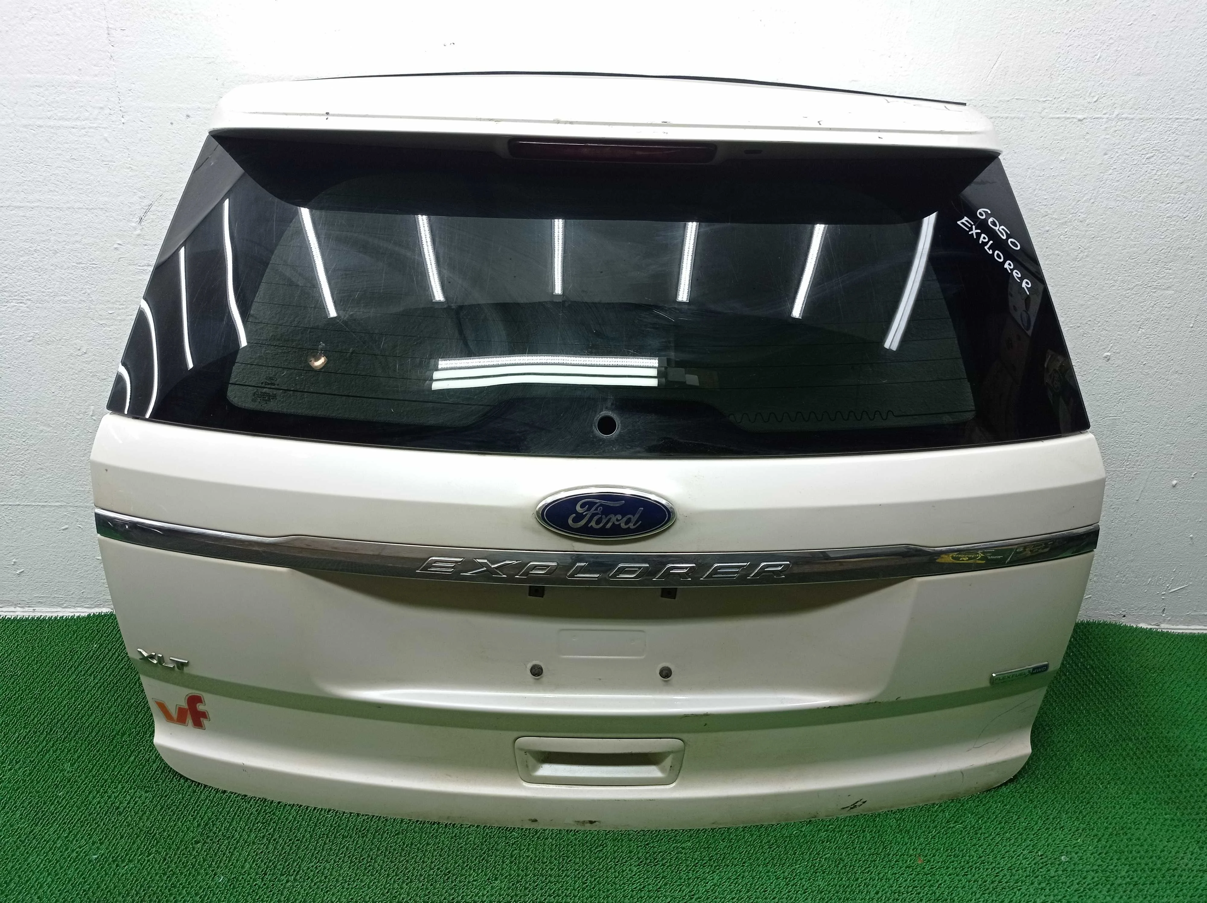 Крышка багажника Ford Explorer V 2010 - 2015 бензин 3.5 Автомат