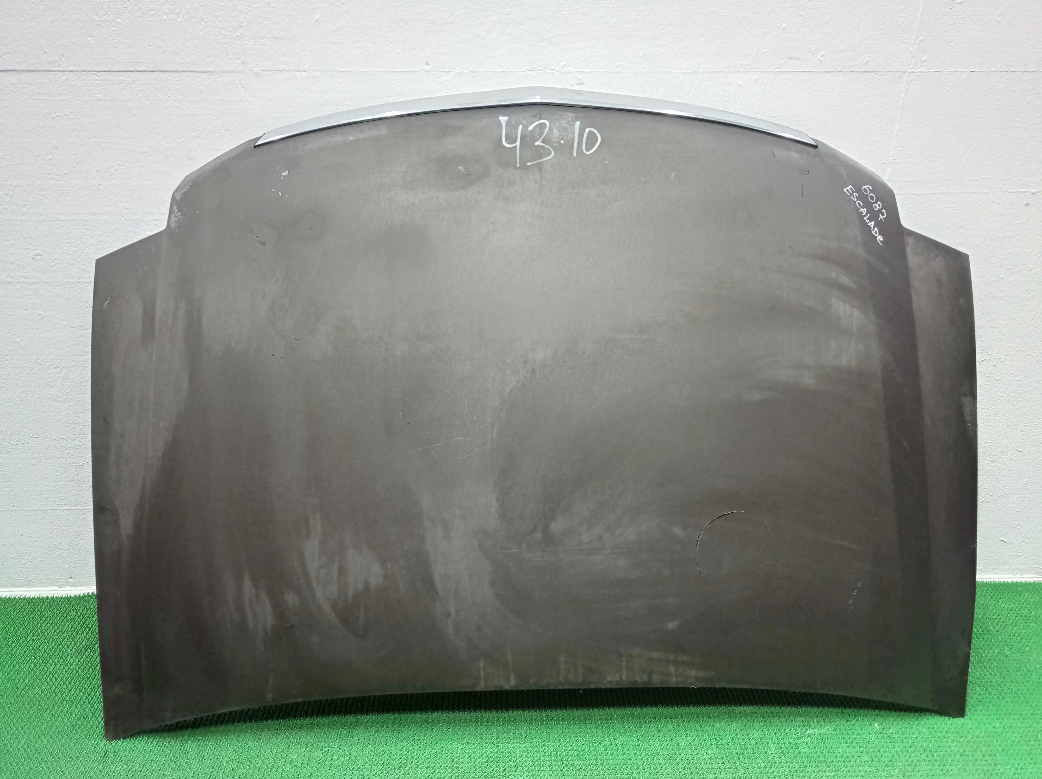 Капот Cadillac Escalade III 2006 - 2014 (GMT900) бензин 6.2 Автомат