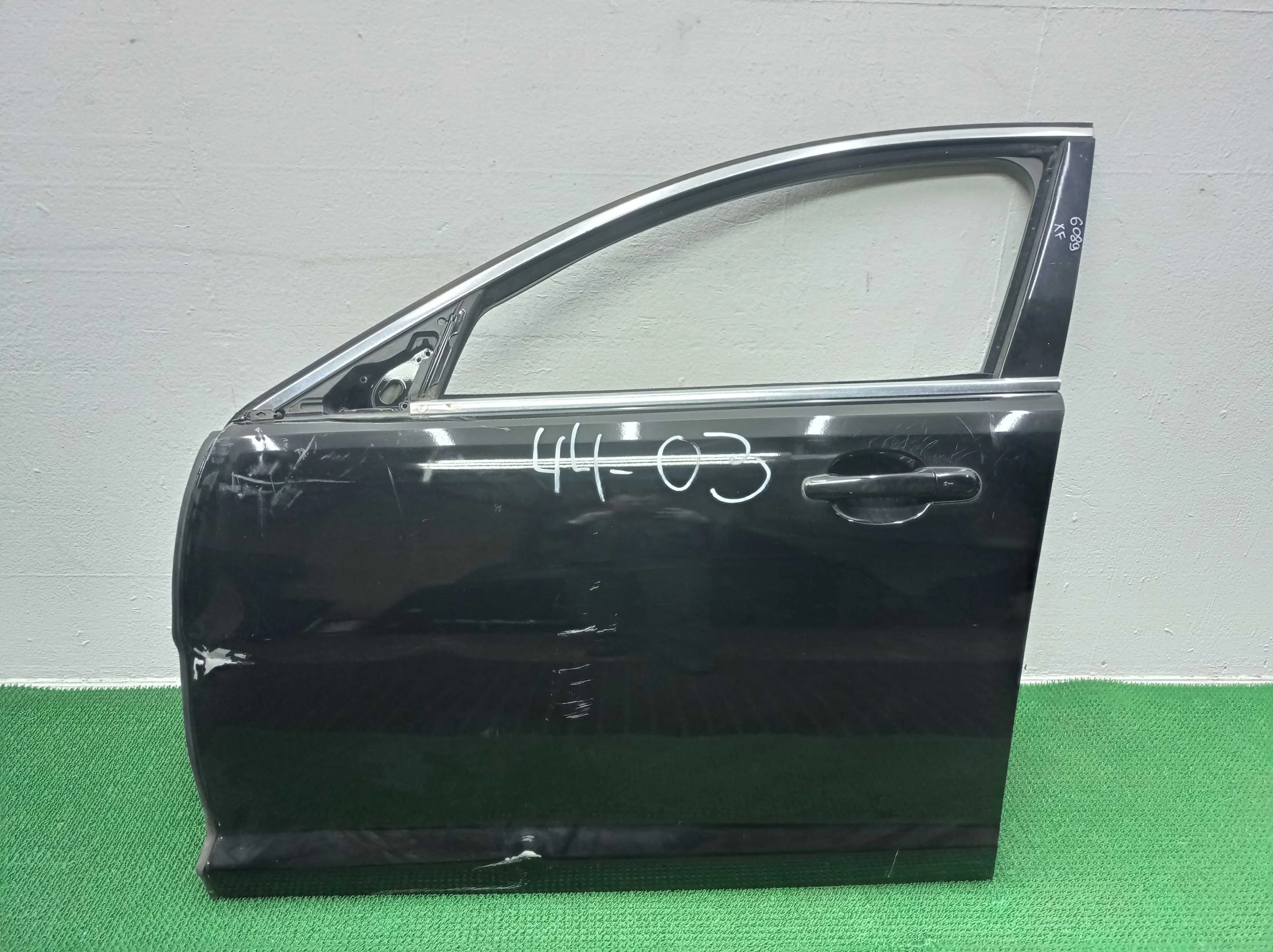 Дверь передняя левая Jaguar XF (X250) рестайлинг 2011 - 2015 бензин 2.0 Автомат