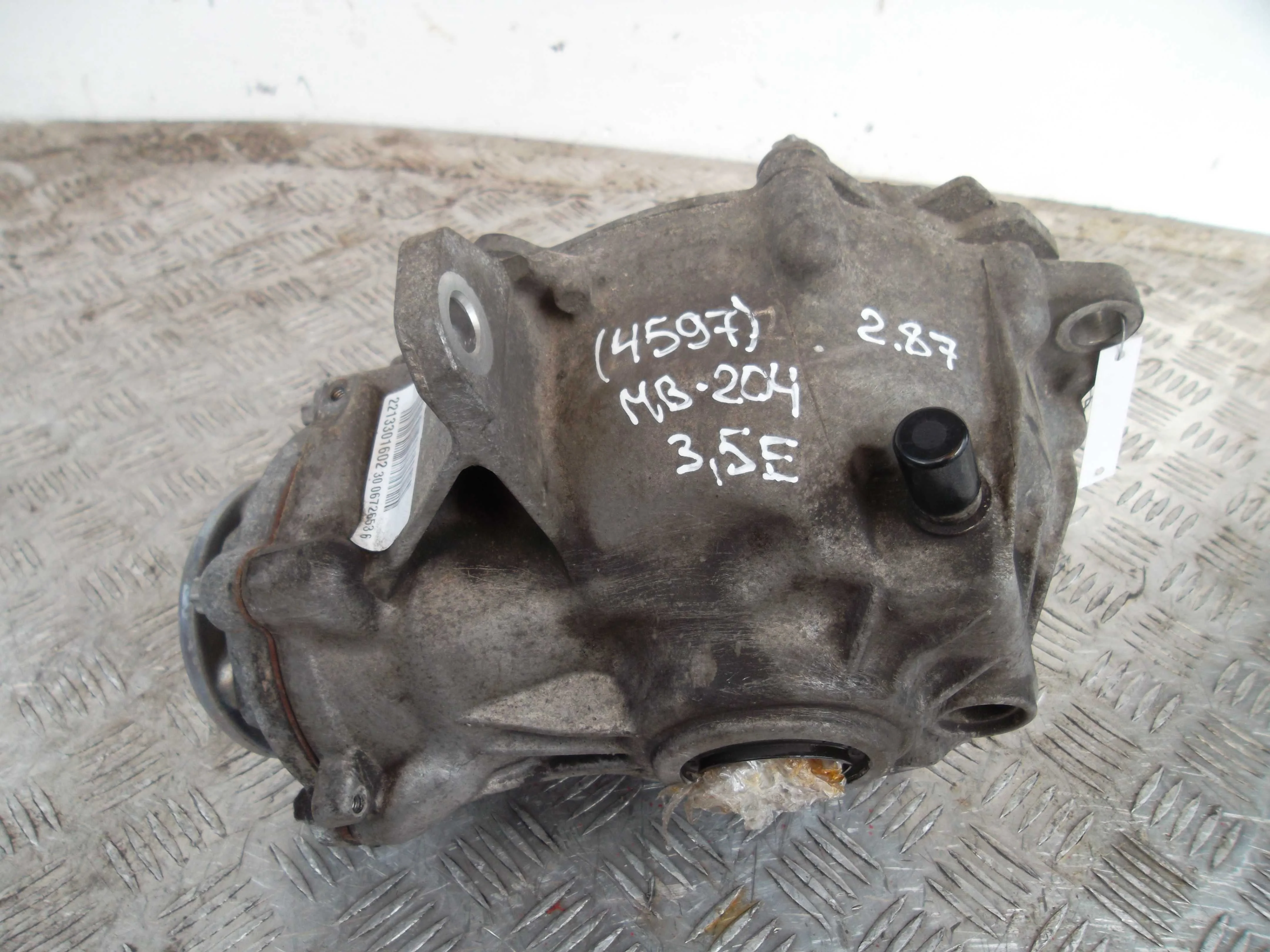 Редуктор передний Mercedes C-klasse (W204)Рестайлинг 2011 - 2014 бензин 3.5 Автомат