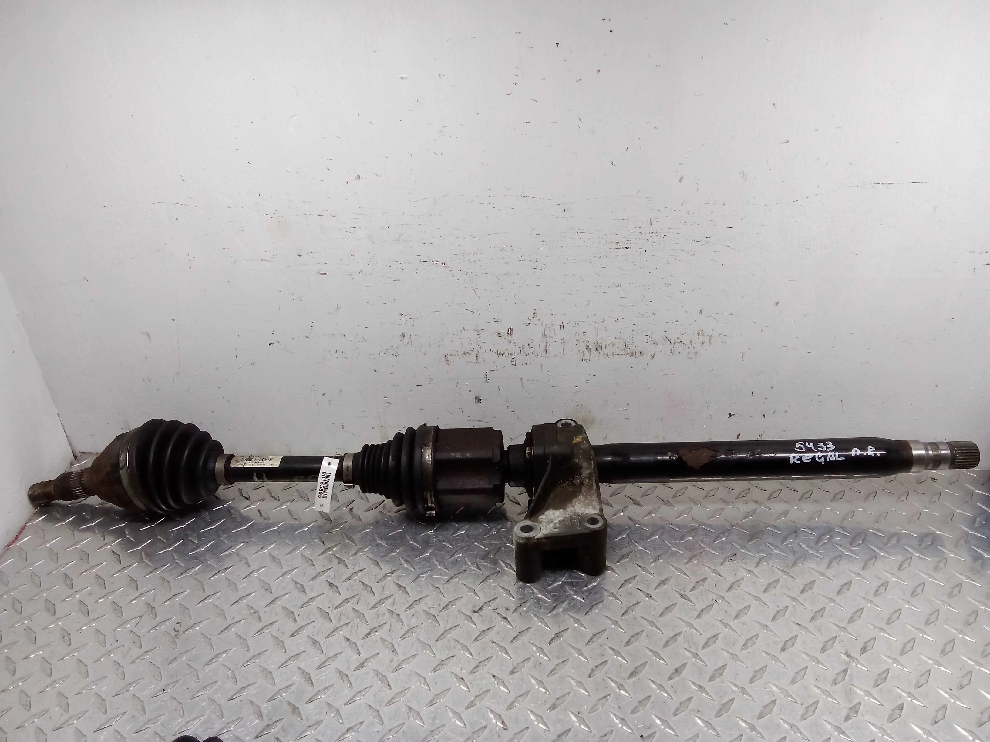 Полуось передняя правая Buick Regal V 2009 - 2013 бензин 2.0 Автомат