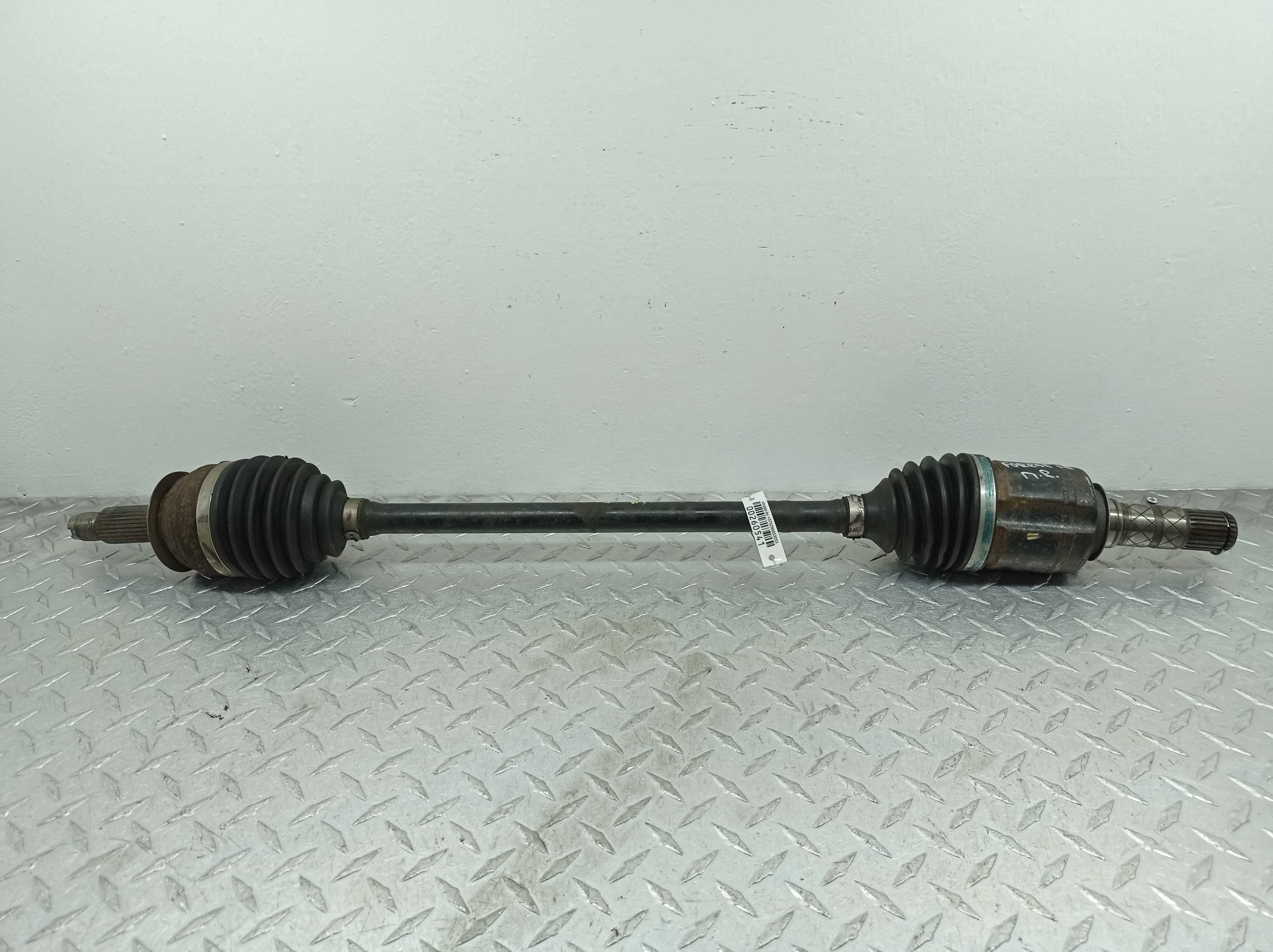 Полуось передняя правая Subaru Forester IV (SJ) 2012 - 2018 бензин 2.5 Автомат