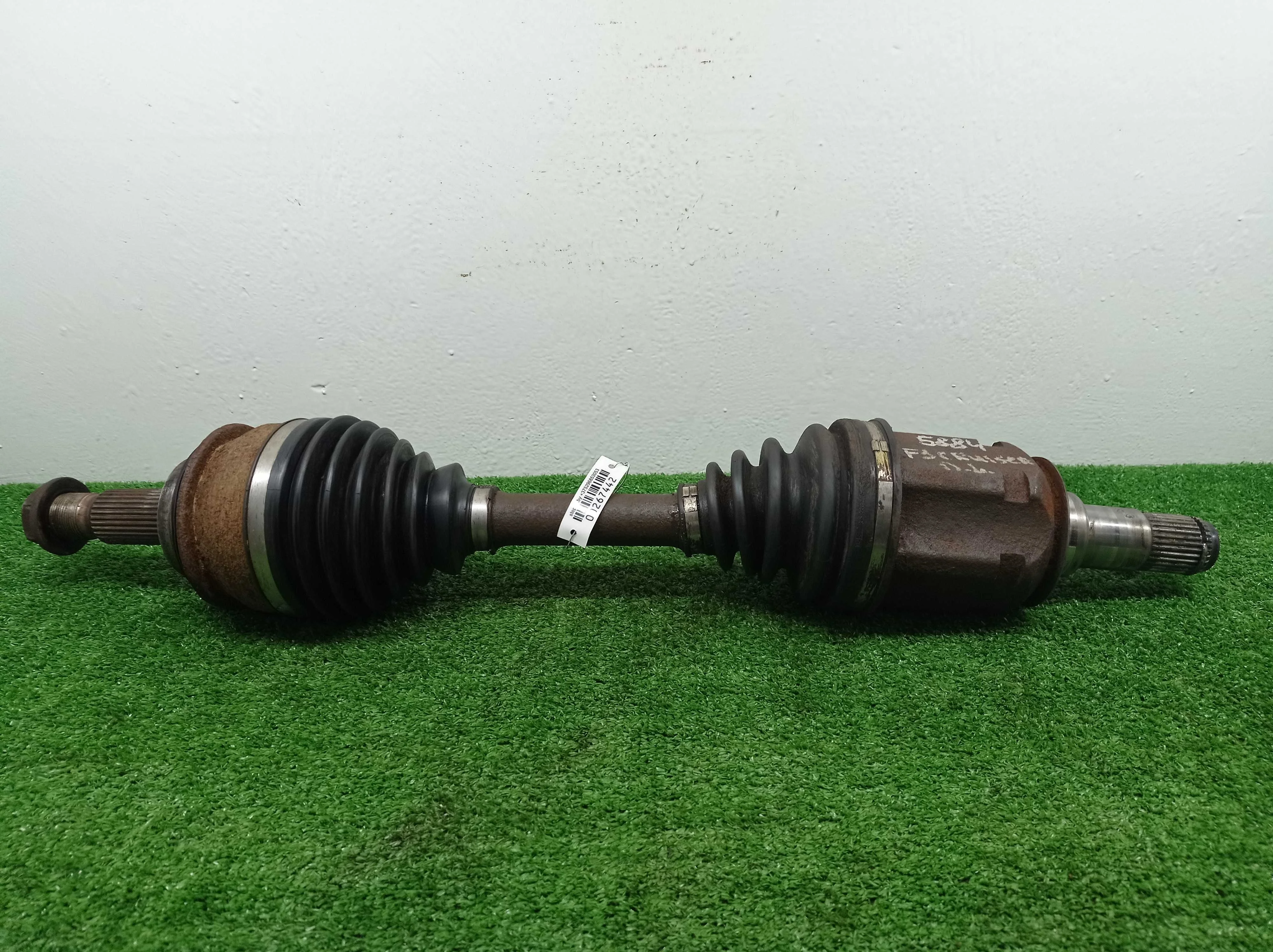 Полуось передняя левая Toyota FJ Cruiser (GSJ10) 2006 - 2018 бензин 4.0 Автомат