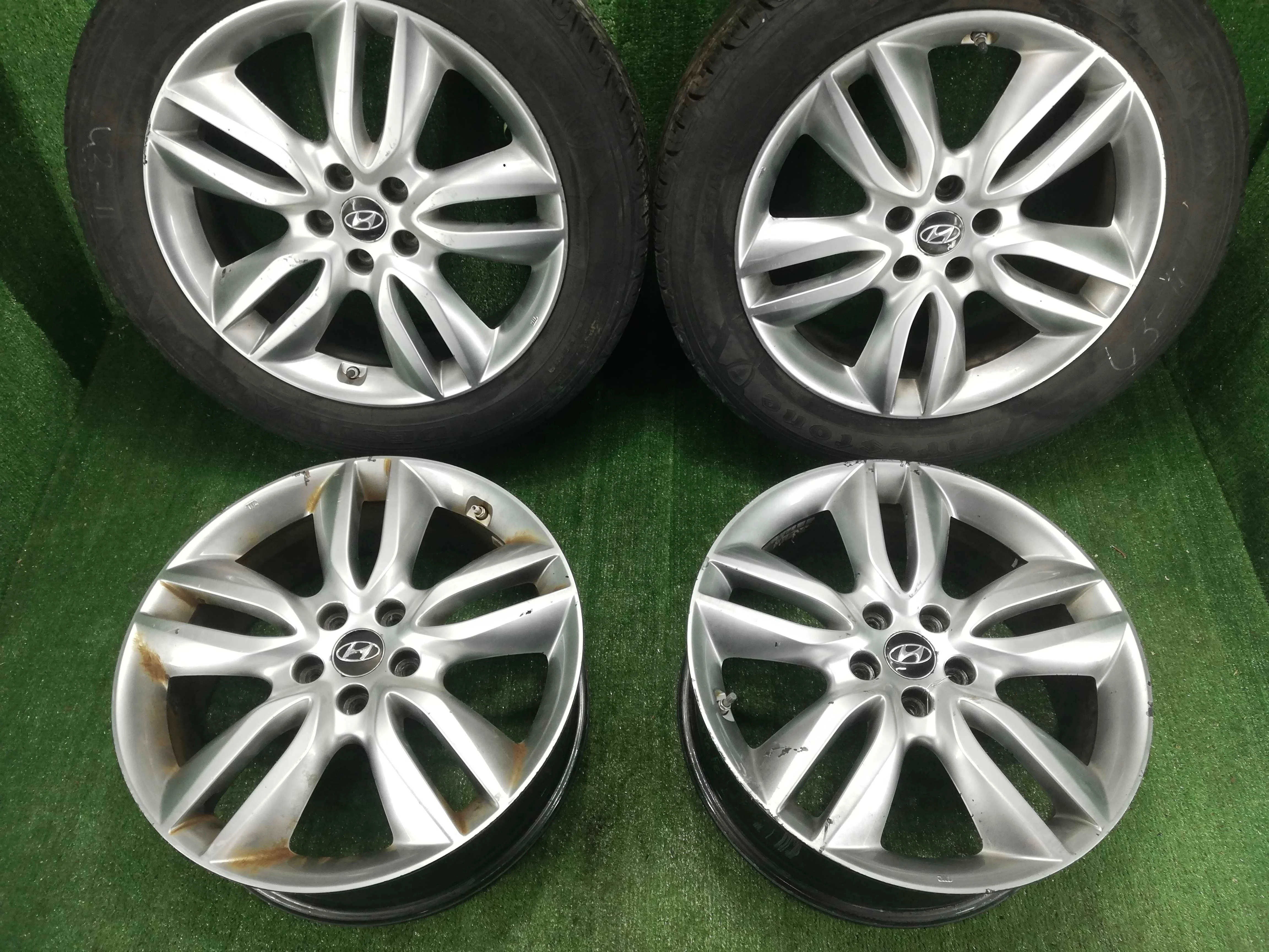 Диск литой Hyundai Santa Fe III (DM) 2012 - 2016 бензин 2.0 Автомат