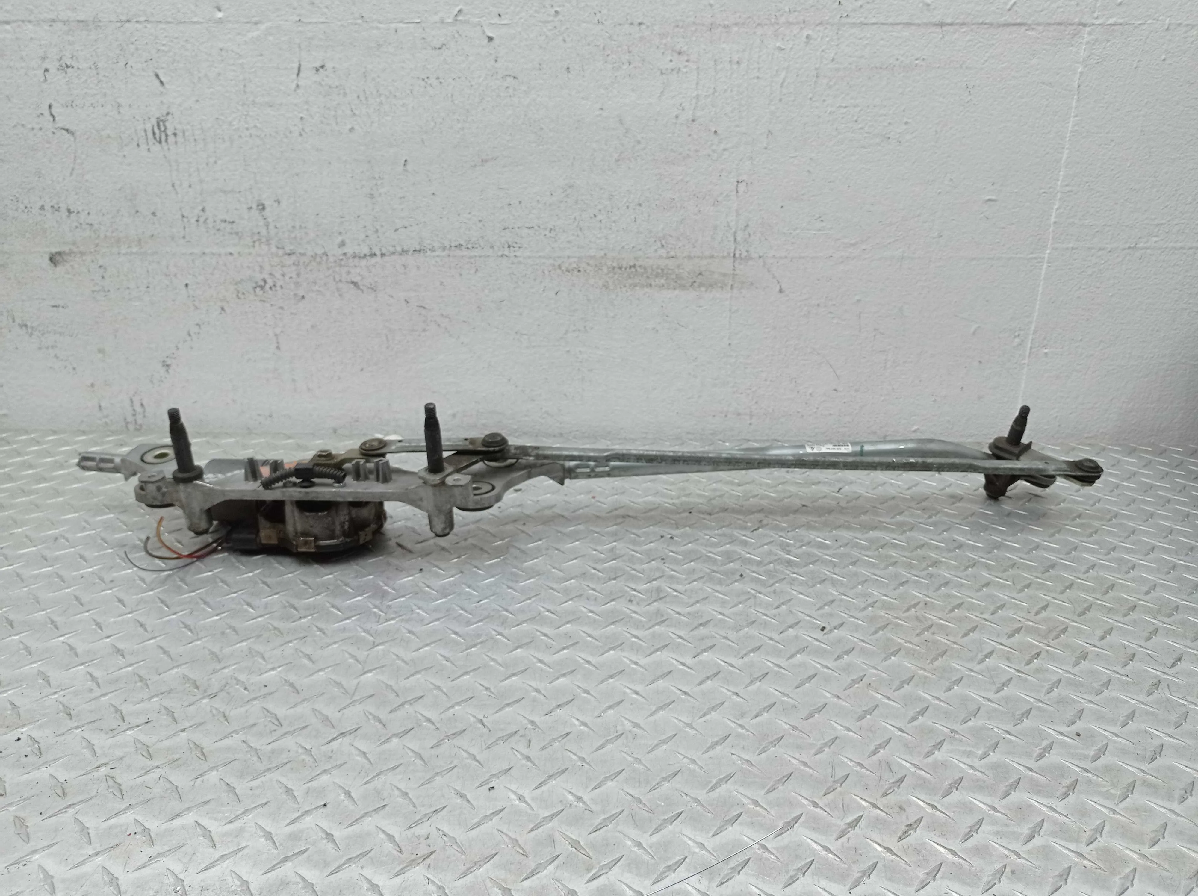 Трапеция дворников Volkswagen Touareg II (7P) 2010 - 2014 бензин 3.6 Автомат