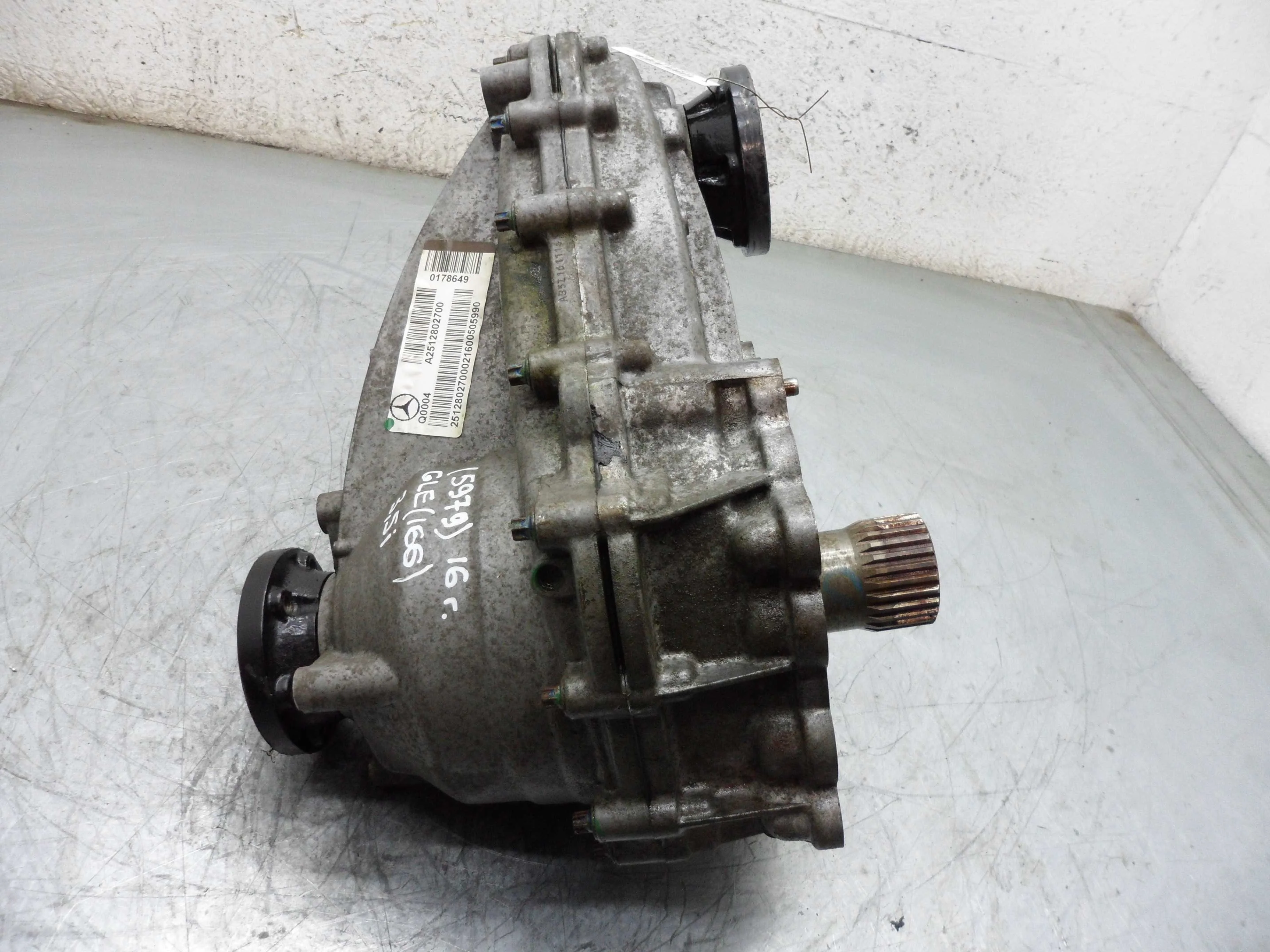 Раздаточная коробка Mercedes GLE (W166) 2015 - 2019 бензин 3.5 Автомат