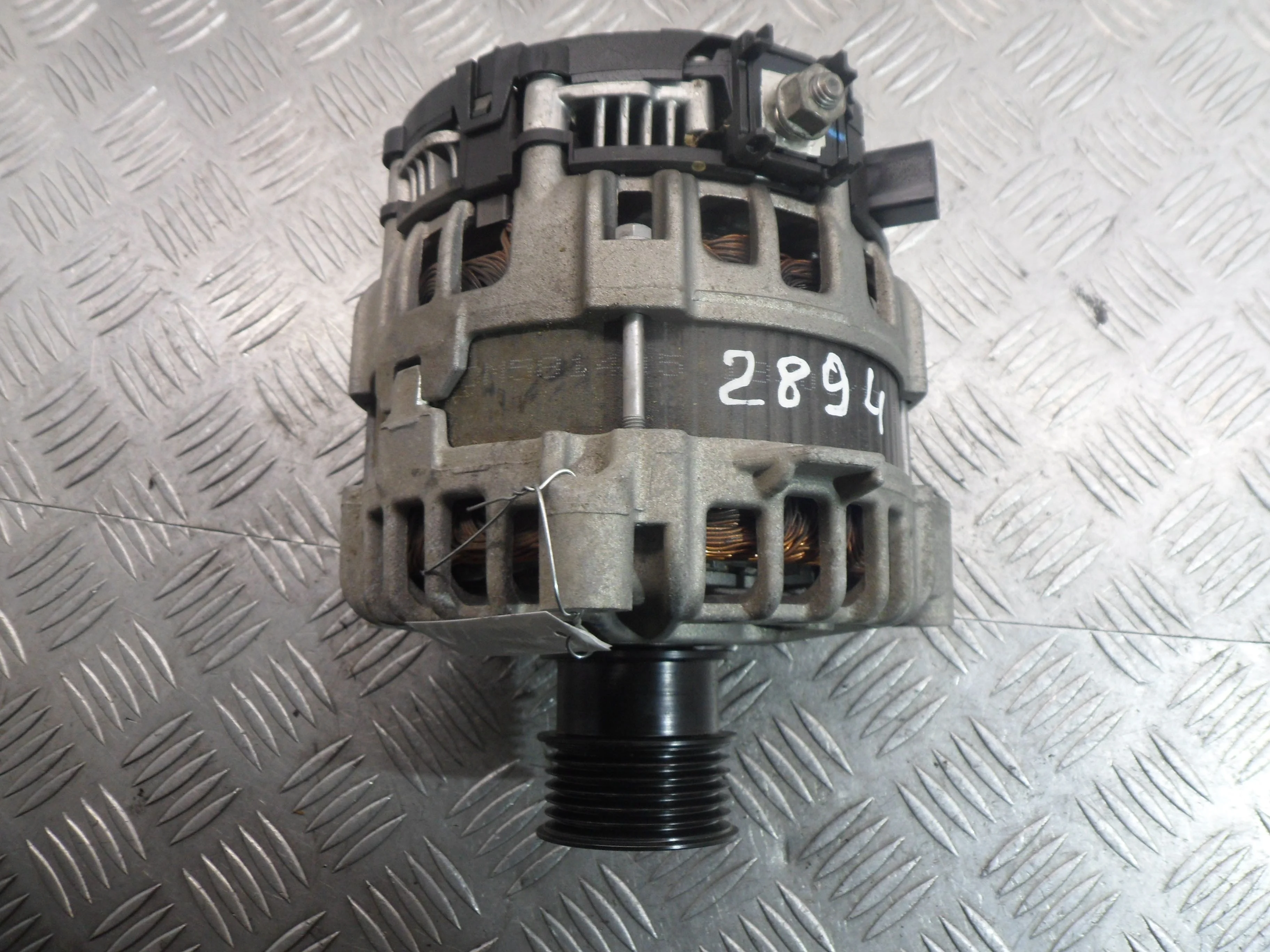 Генератор BMW 5-Series G30 2016 - 2020 бензин 3.0 Автомат