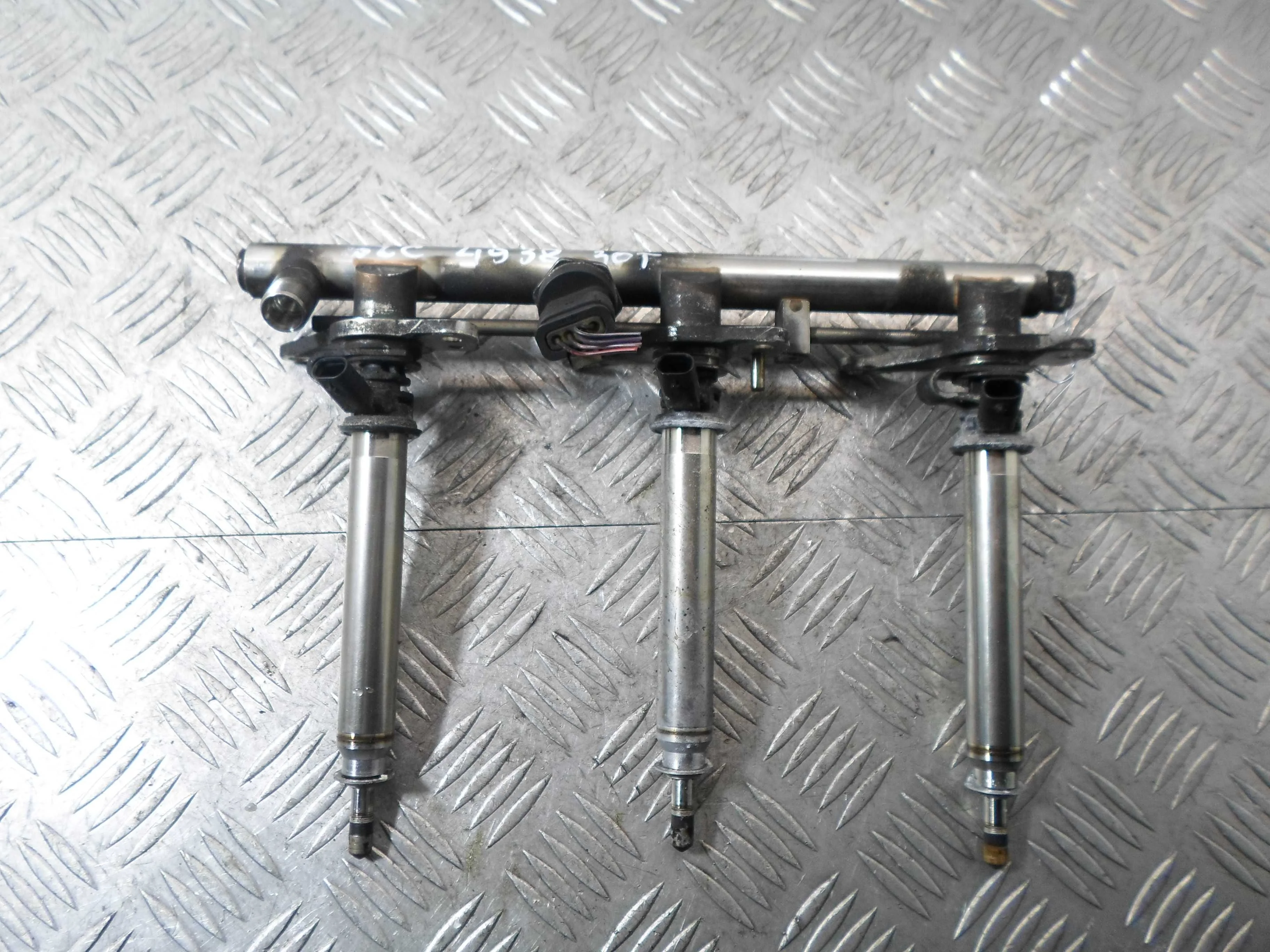 Топливная рампа Mercedes GLC Coupe (C253) 2016 - 2019 бензин 3.0 Автомат