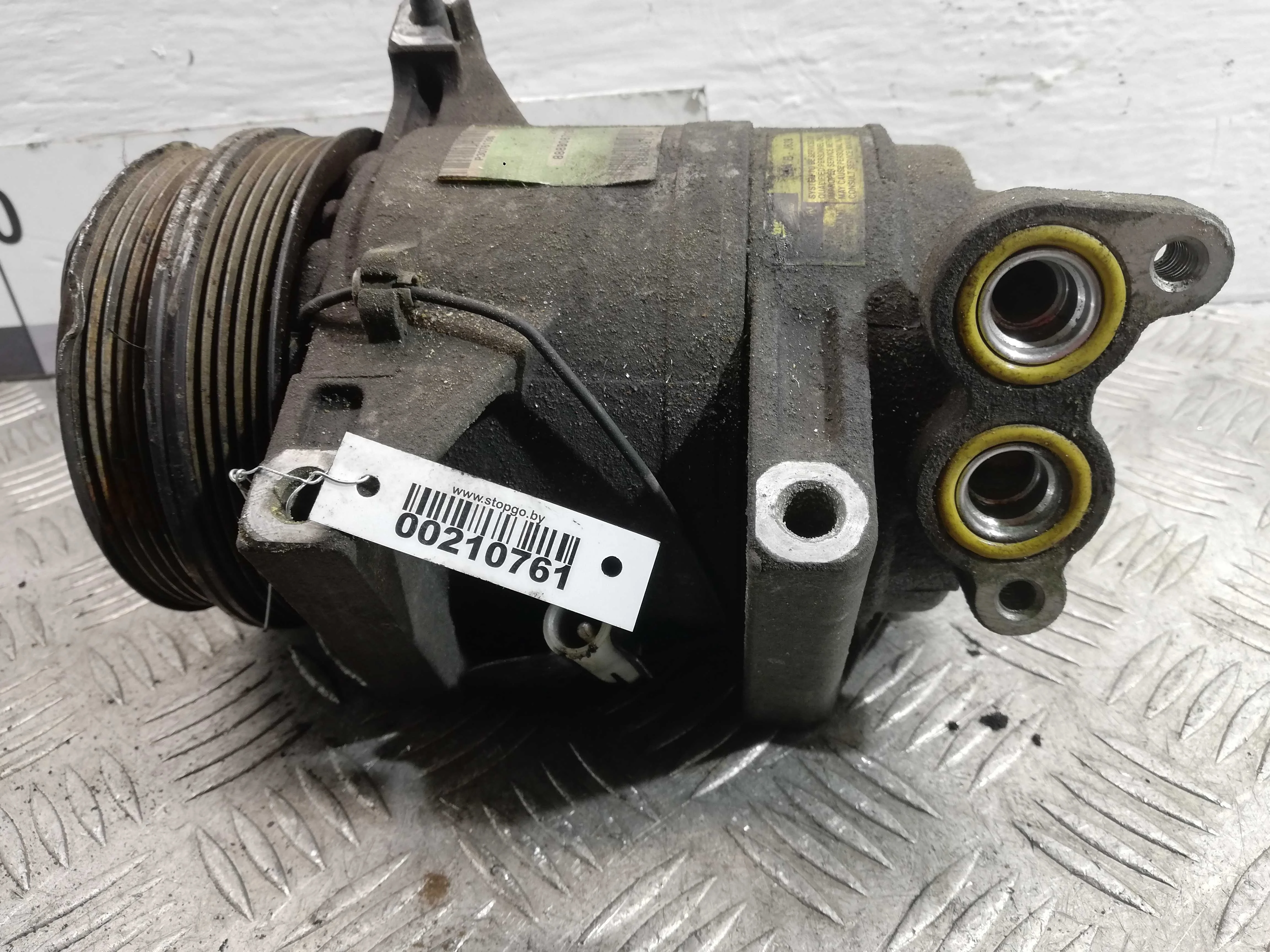 Компрессор кондиционера Volvo C70 II (MC) 2006 - 2019 бензин 2.5 Механика