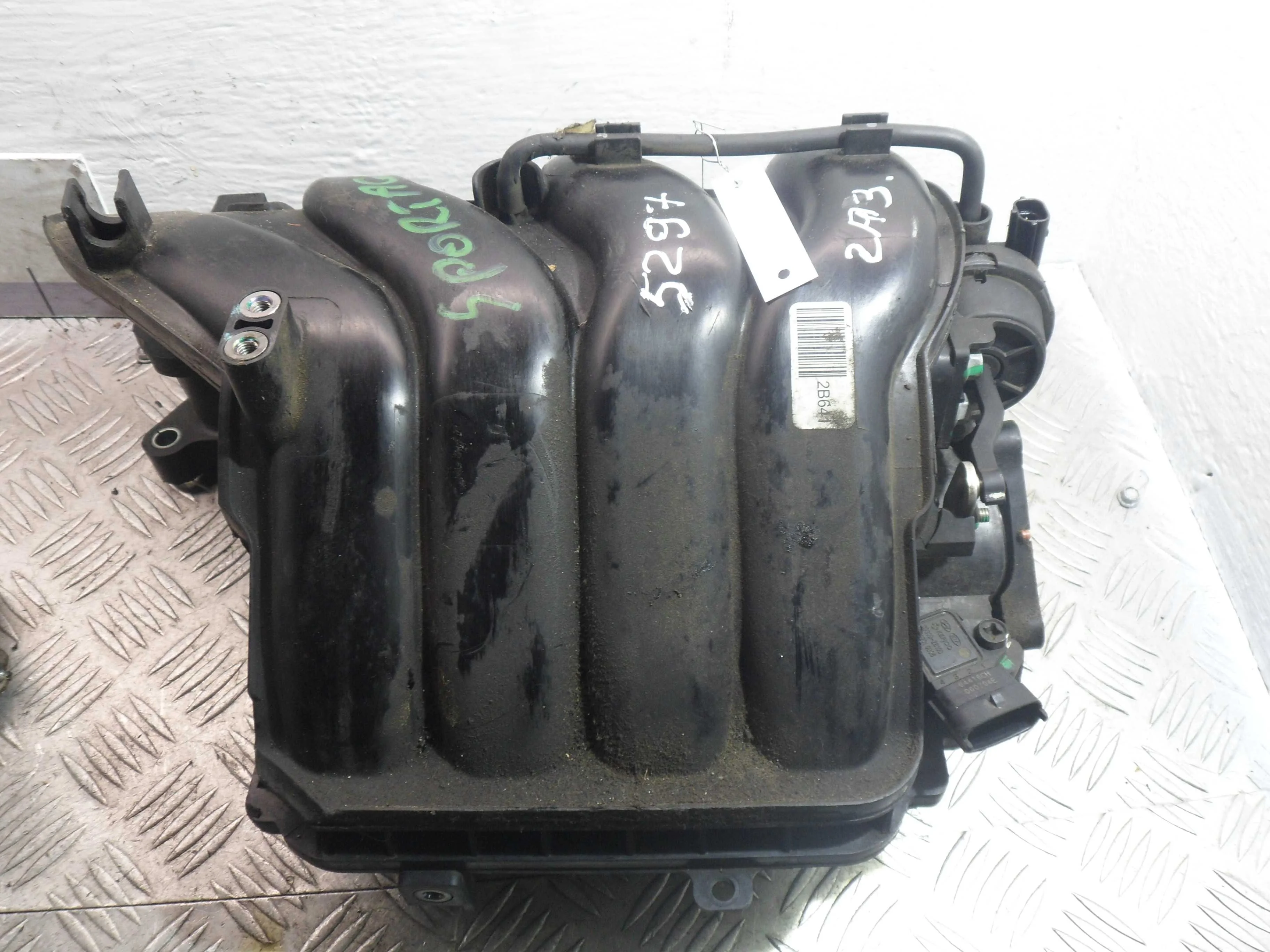 Коллектор впускной Kia Sportage IV (QL) Рестайлинг 2018 - 2023 бензин 1.6 Механика