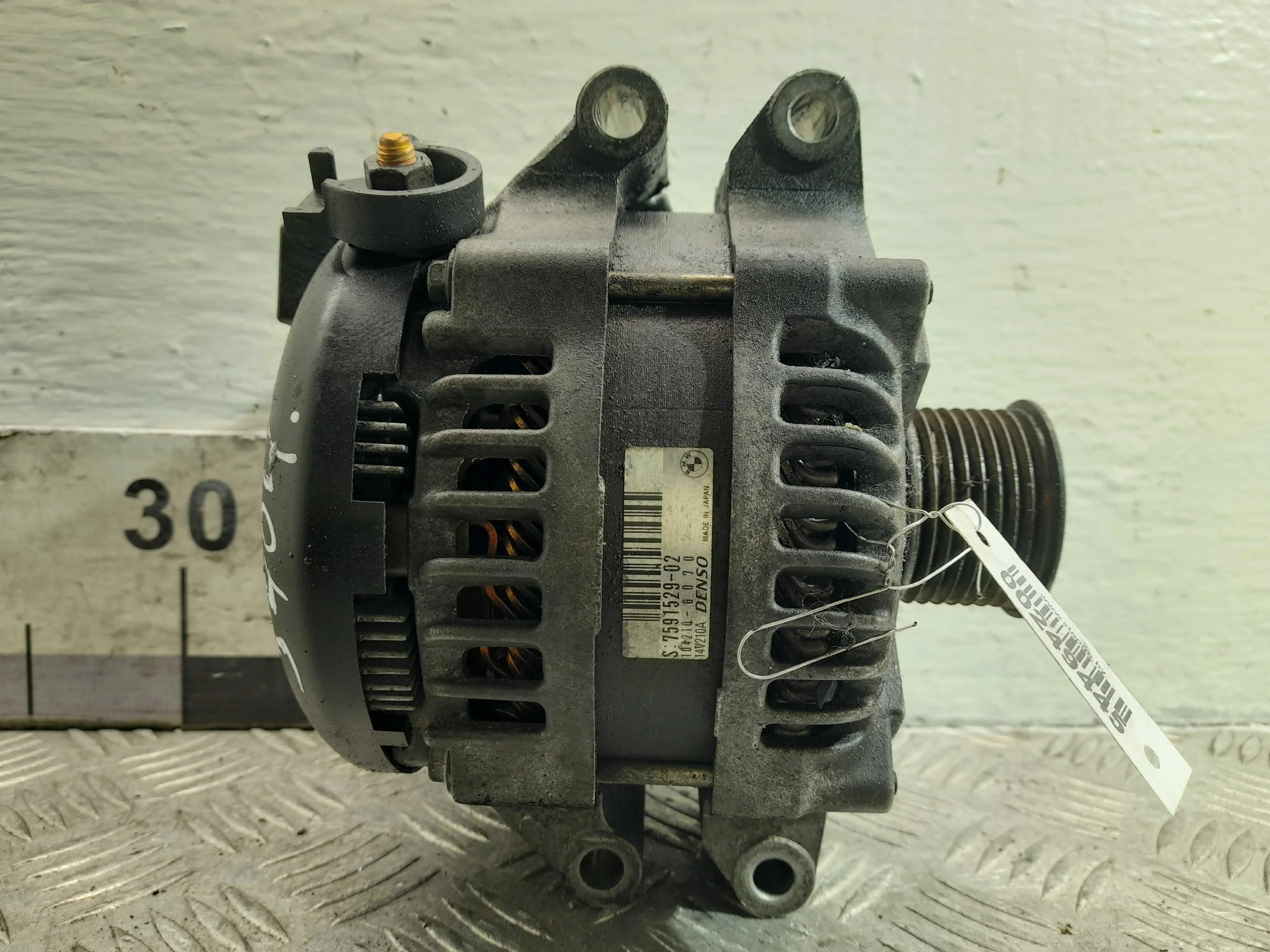 Генератор BMW X5 E70 рестайлинг 2010 - 2013 бензин 3.5 Автомат