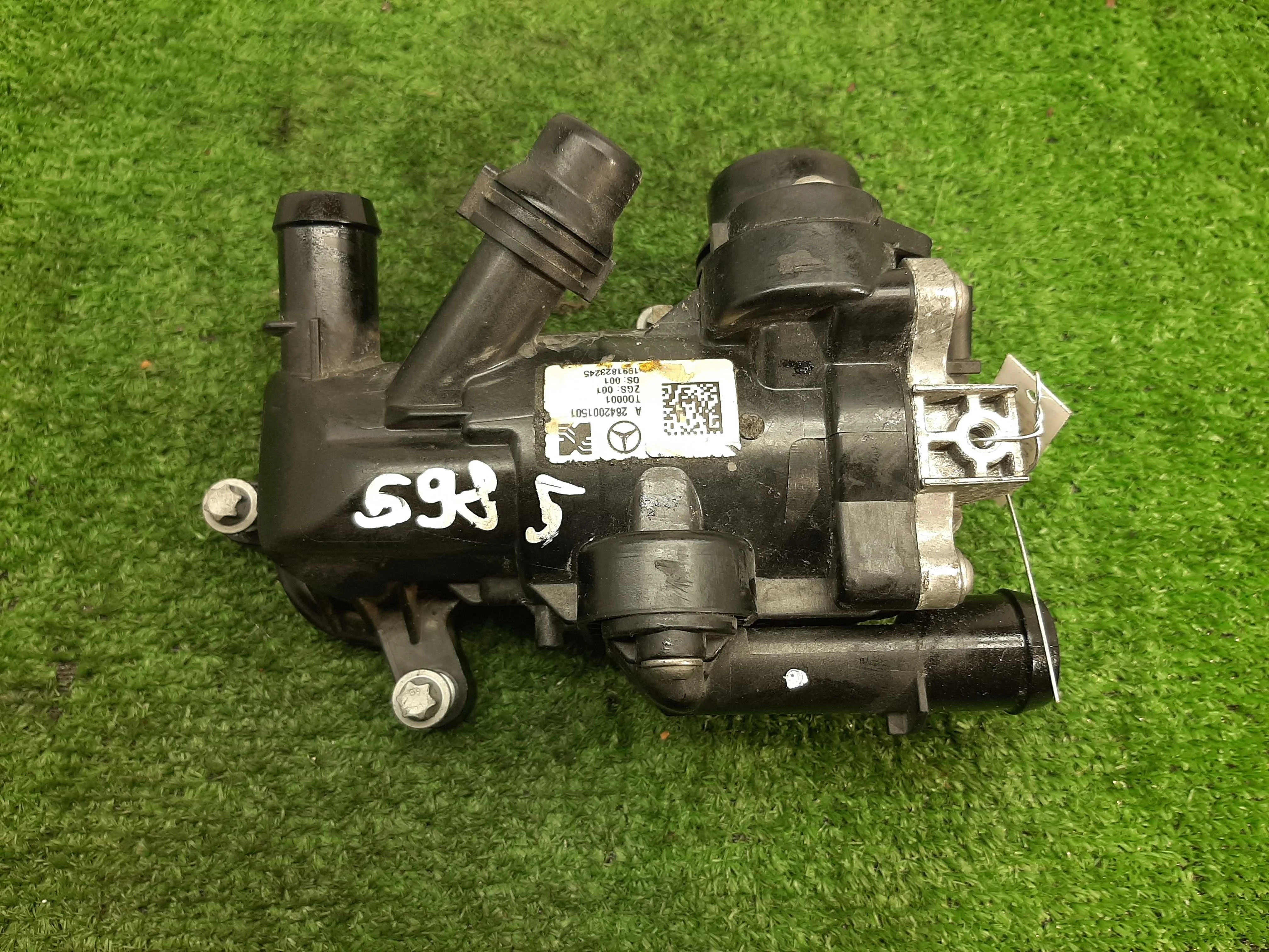 Насос водяной электрический Mercedes C-klasse (W205)Рестайлинг 2018 - 2021 бензин 2.0 Автомат