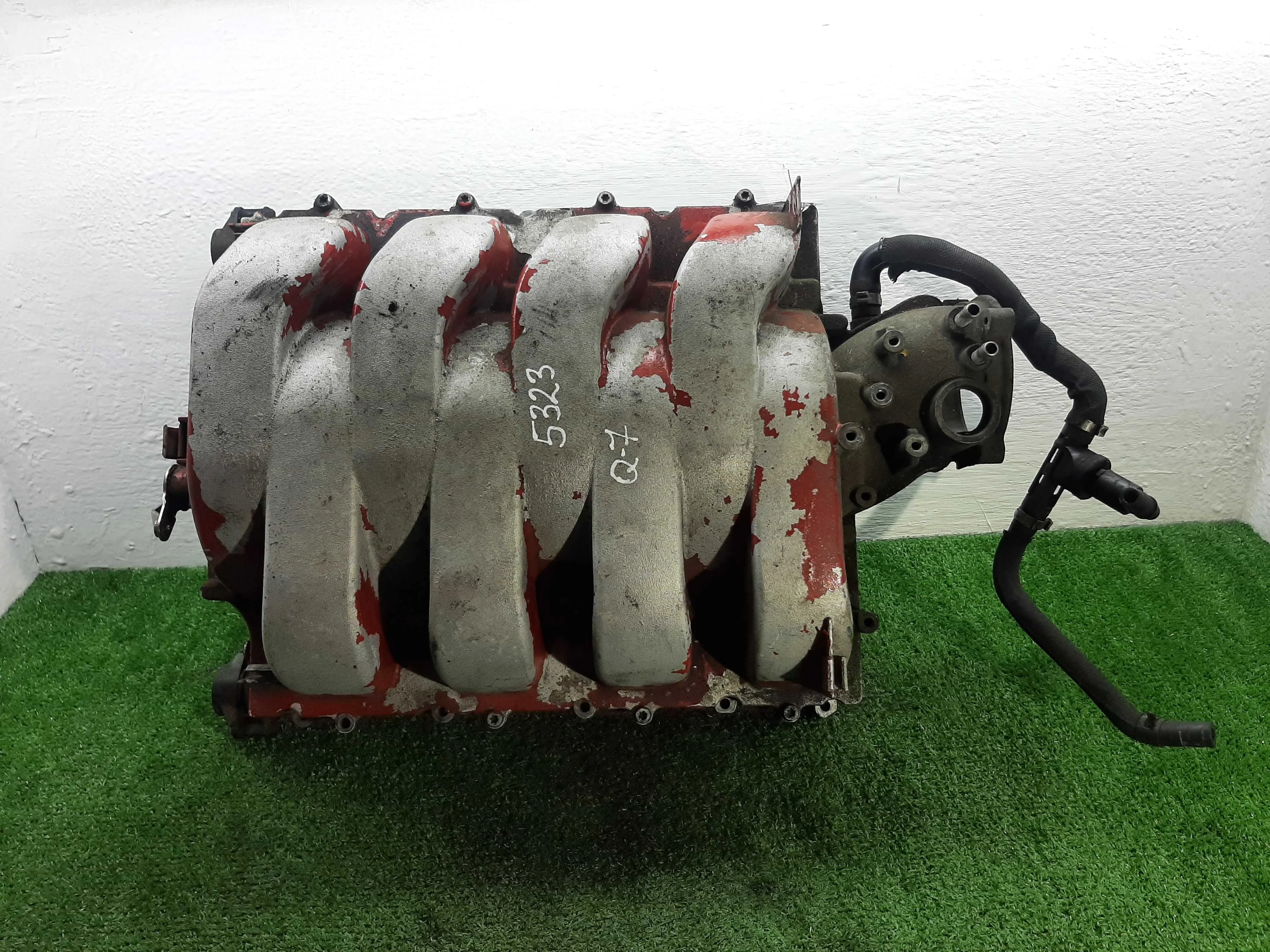 Коллектор впускной Audi Q7 (4LB) 2005 - 2009 бензин 4.2 Автомат