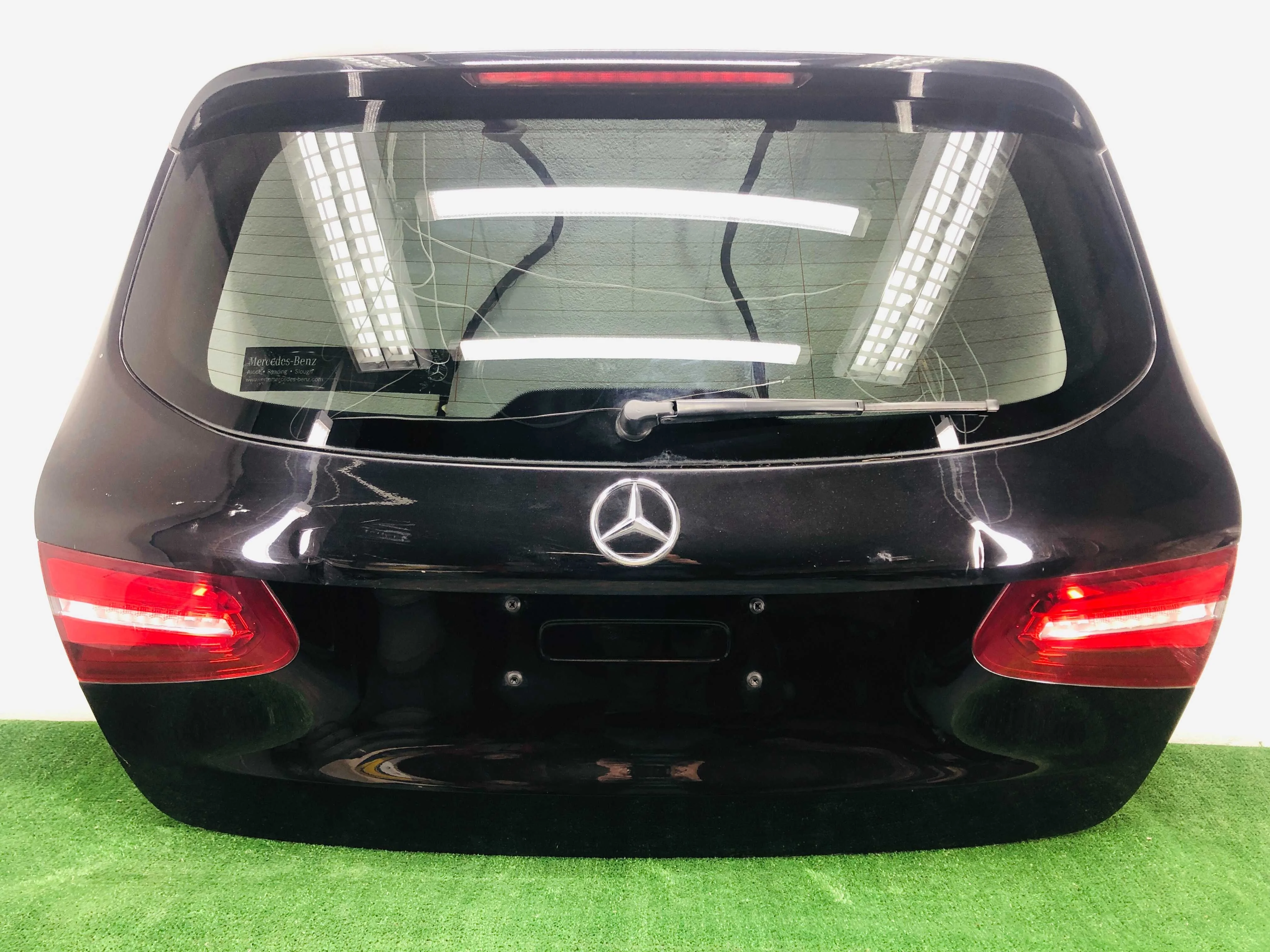 Крышка багажника Mercedes GLC (X253) 2015 - 2019 дизель 2.2 Автомат