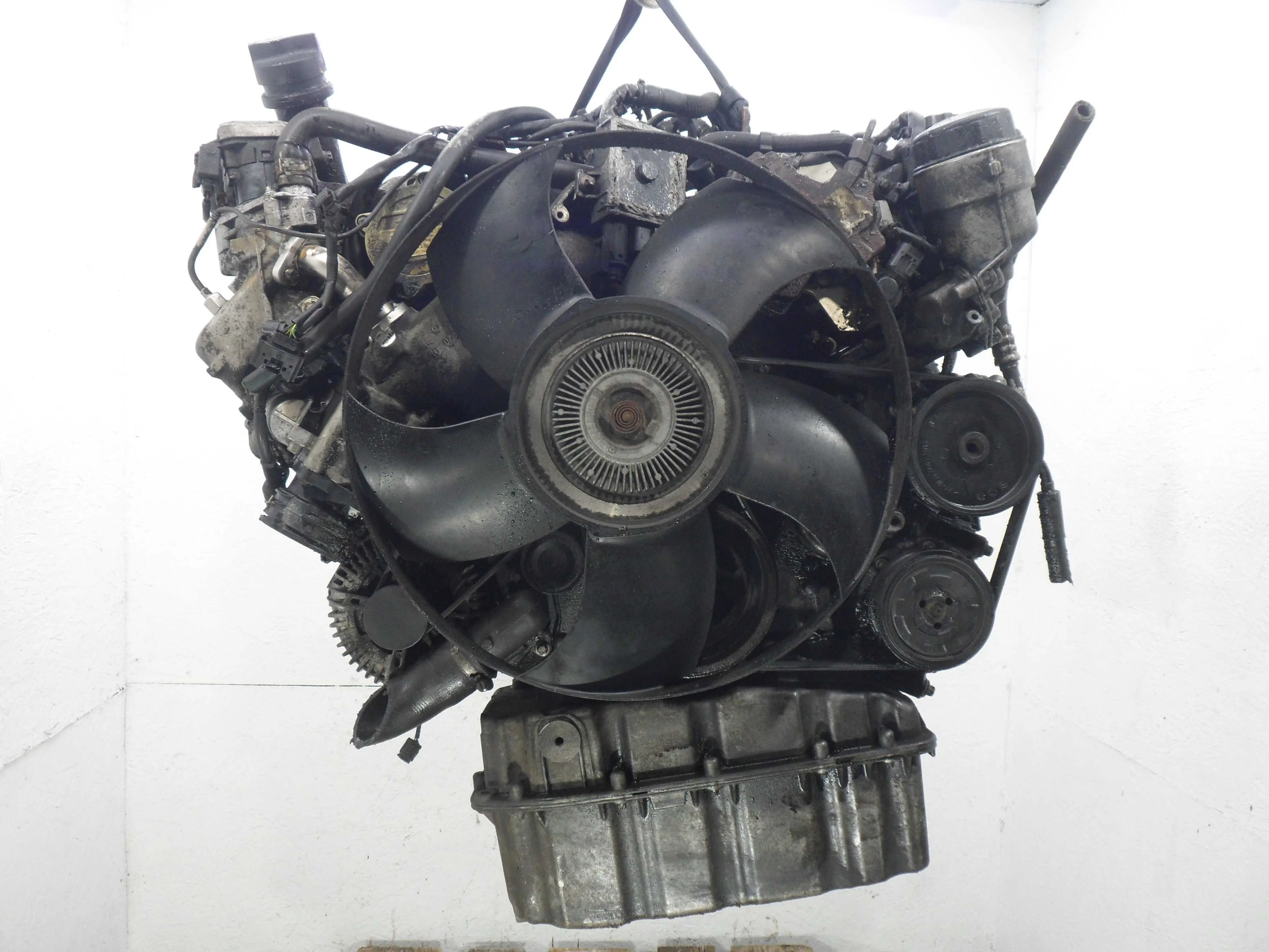 Генератор Mercedes Sprinter II (w906) 2006 - 2017 дизель 3.0 Автомат