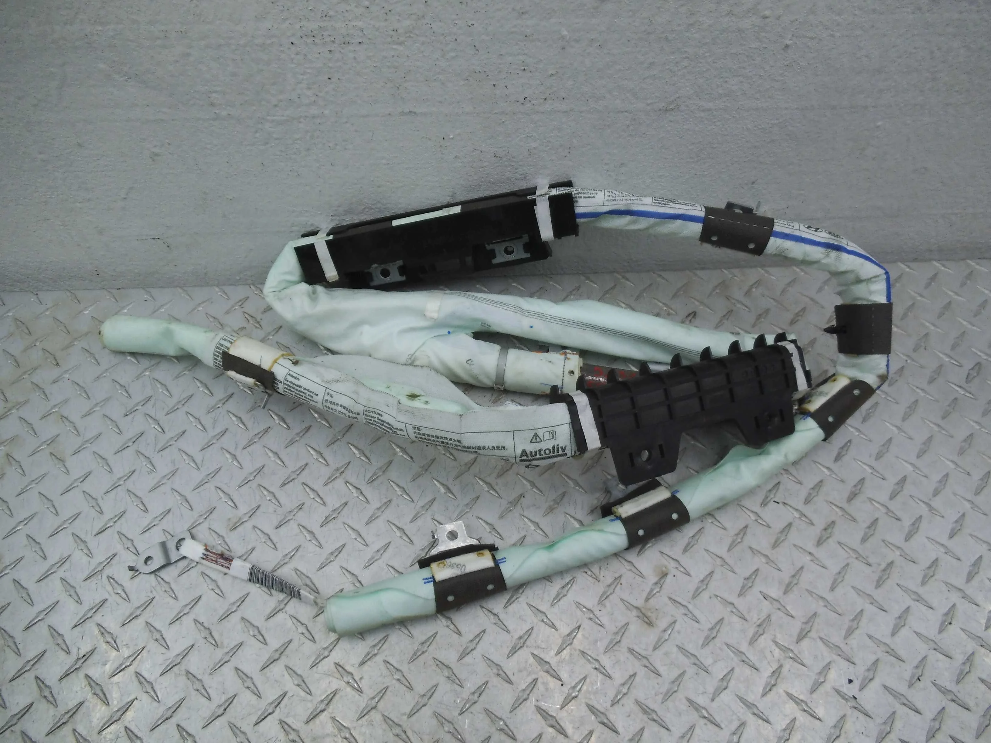 Подушка безопасности потолочная левая Kia Sorento III (UM) 2014 - 2017 дизель 2.2 Автомат