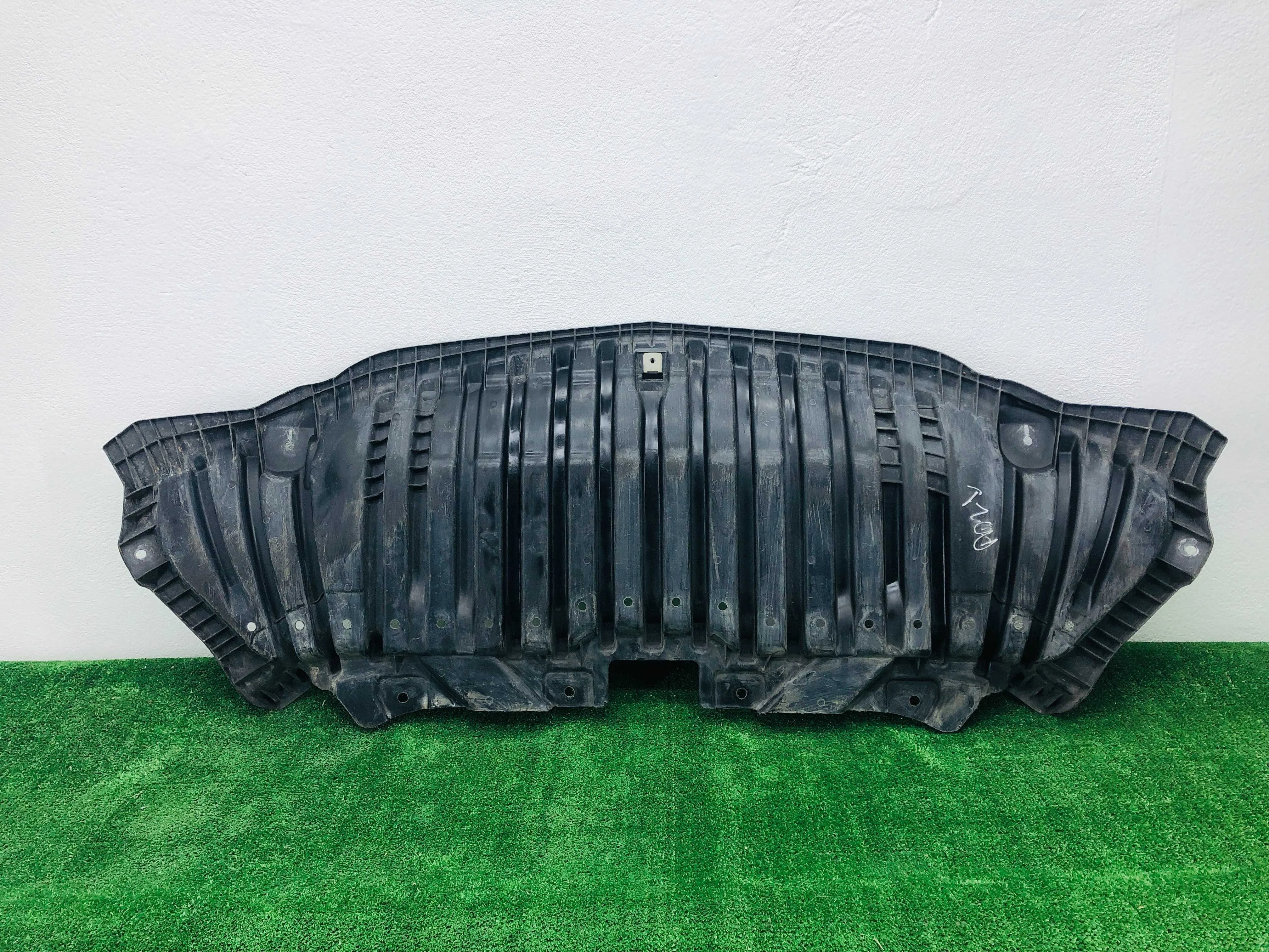 Защита переднего бампера Mercedes C-Klasse (W205) 2014 - 2018 дизель 2.2 Автомат