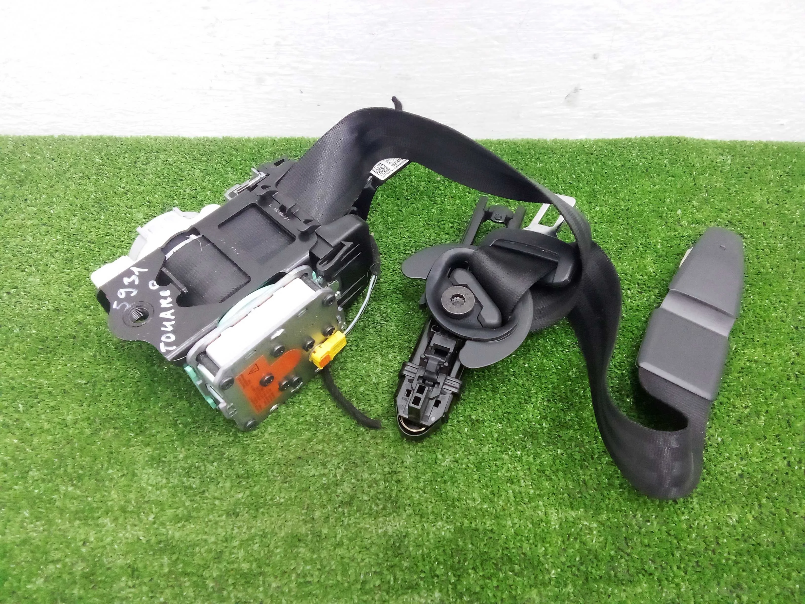 Ремень безопасности Volkswagen Touareg II (7P) 2010 - 2014 дизель 3.0 Автомат