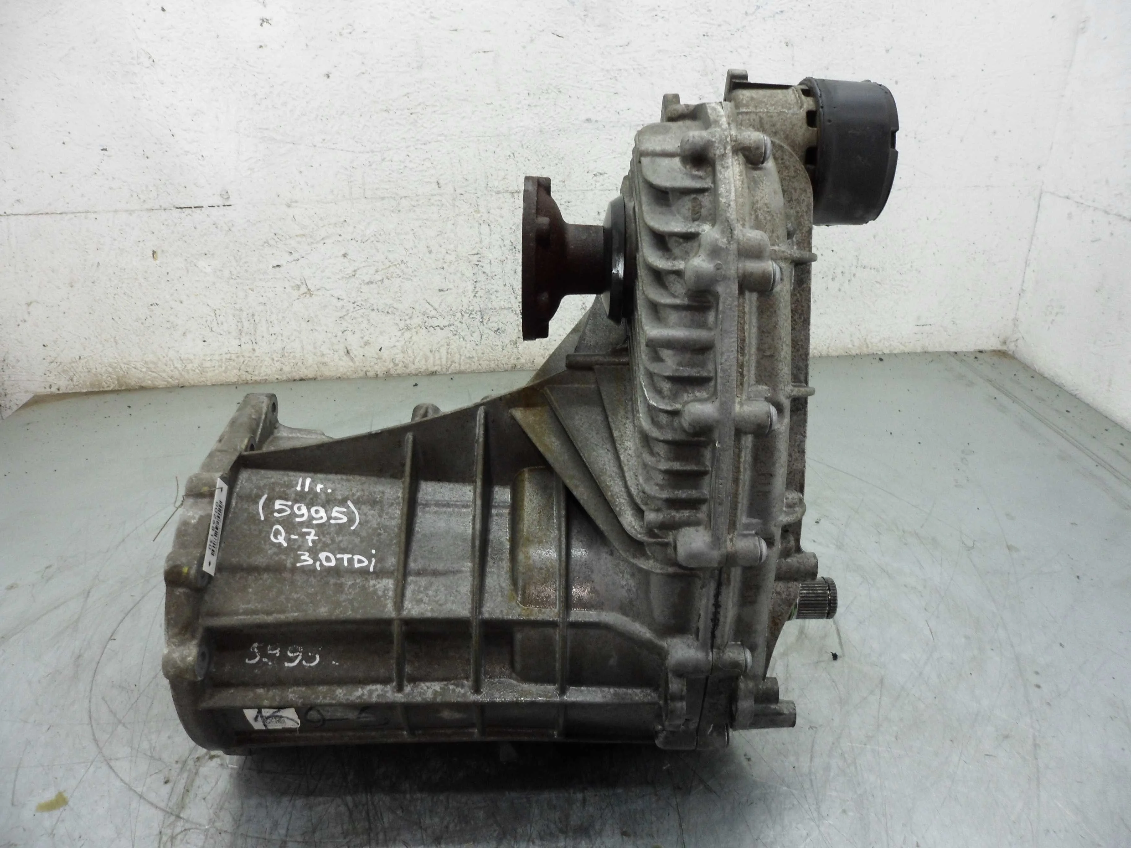 Раздаточная коробка Audi Q7 (4LB) рестайлинг 2009 - 2015 дизель 3.0 Автомат