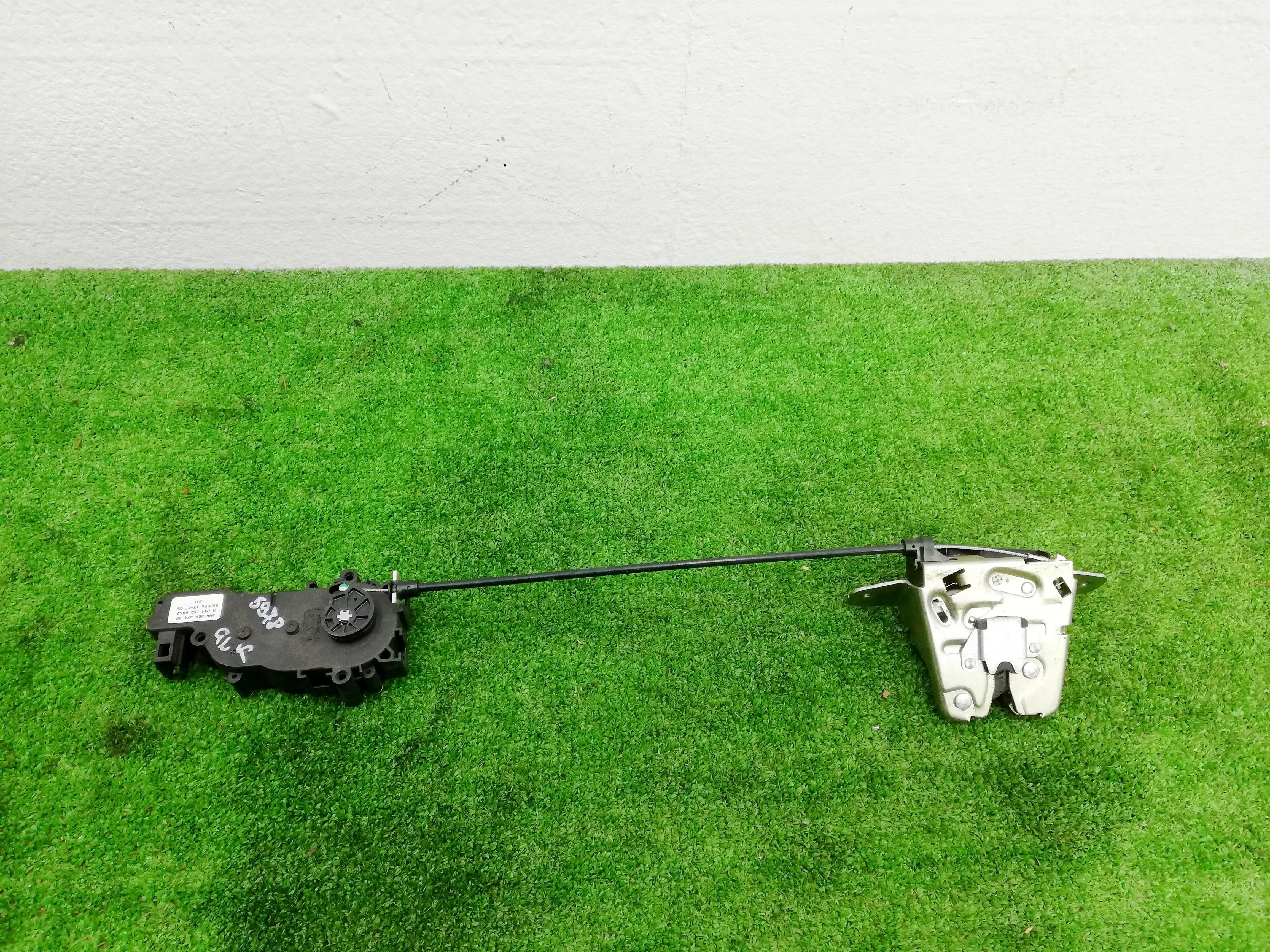 Замок багажника Mercedes GLK (X204) Рестайлинг 2012 - 2015 дизель 2.2 Автомат