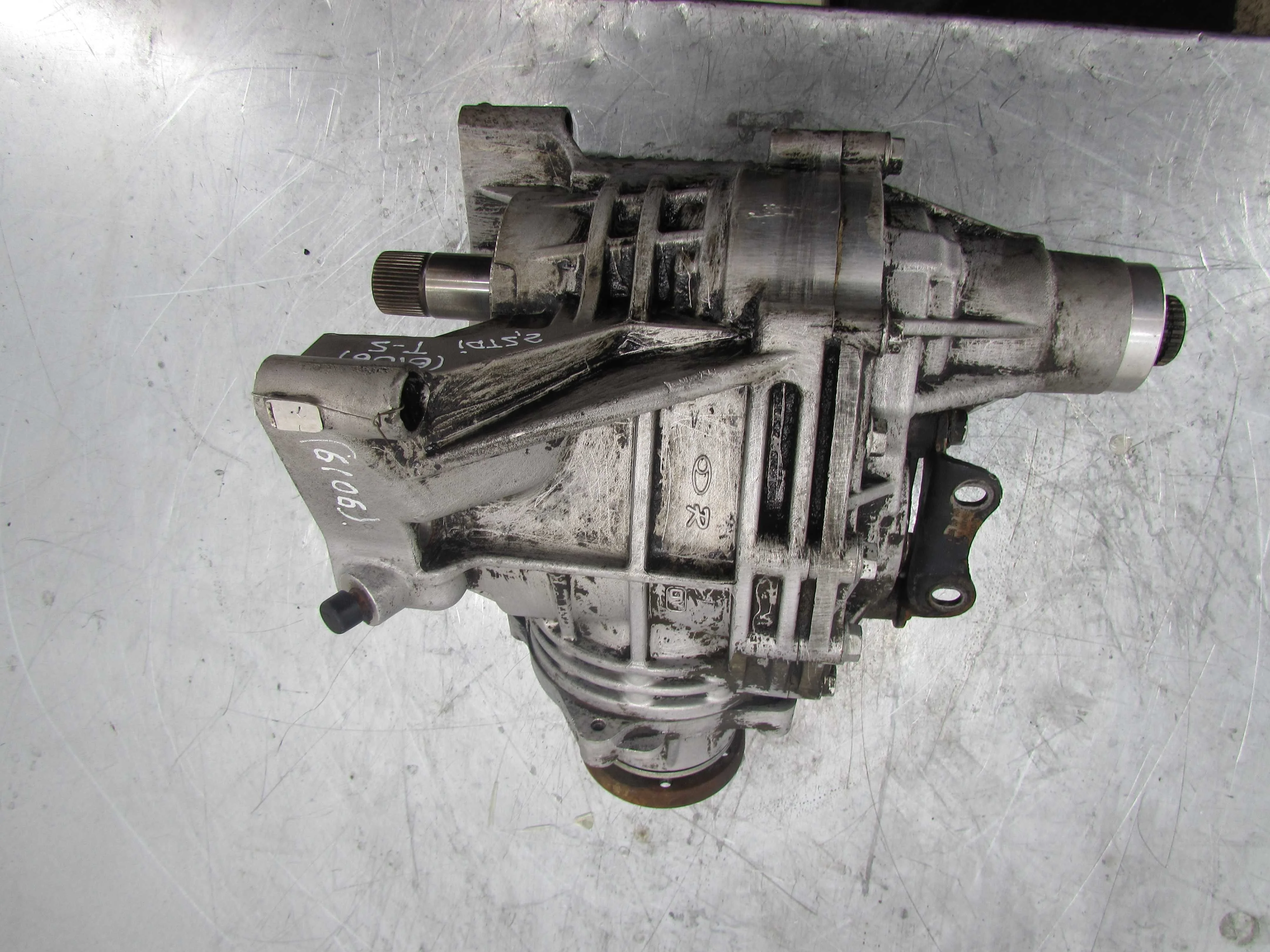 Раздаточная коробка Volkswagen T5 2003 - 2009 дизель 2.5 Механика