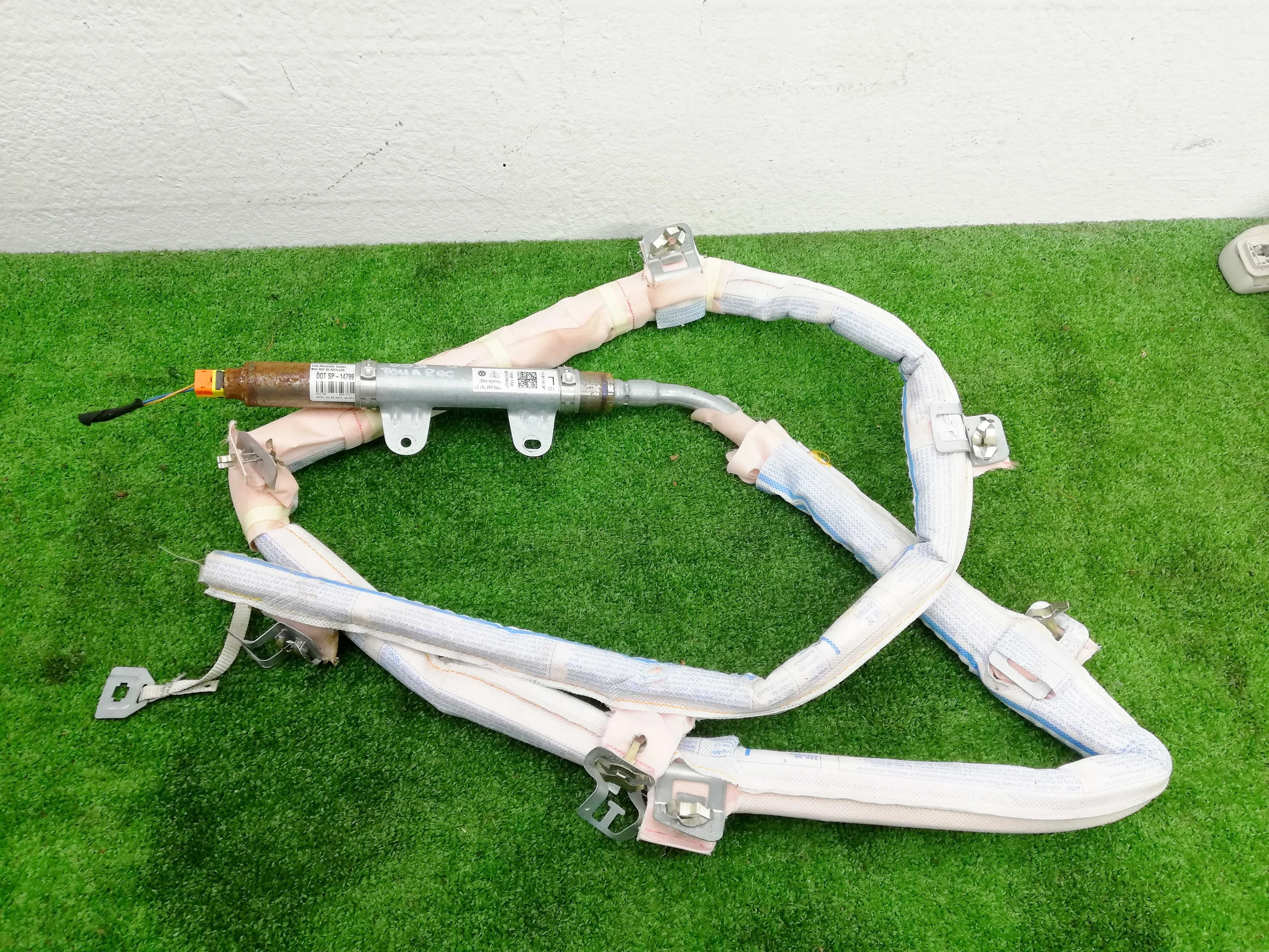 Подушка безопасности потолочная левая Volkswagen Touareg II (7P) 2010 - 2014 дизель 3.0 Автомат