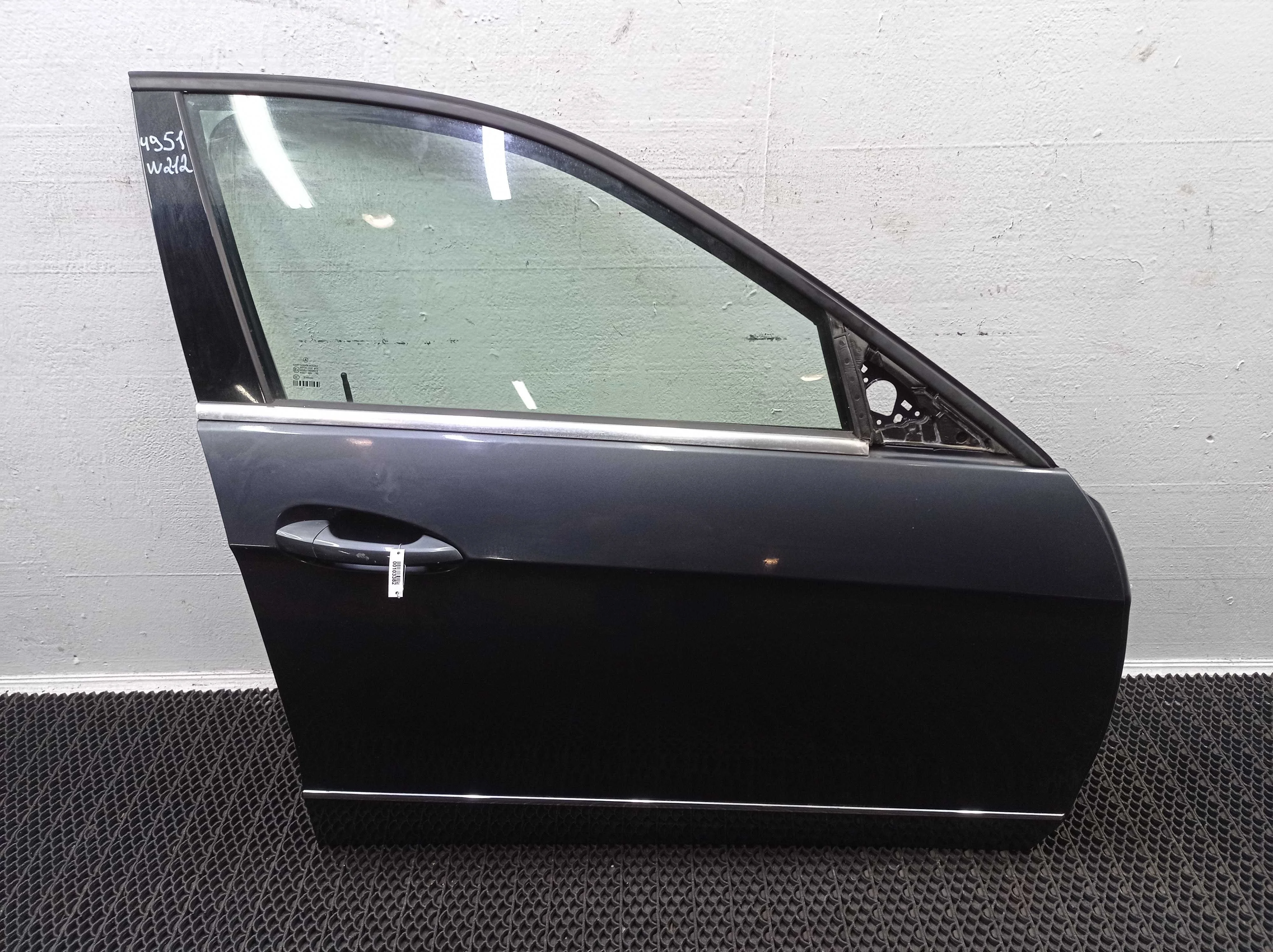 Дверь передняя правая Mercedes E-klasse (W212) 2009 - 2013 дизель 3.0 Автомат