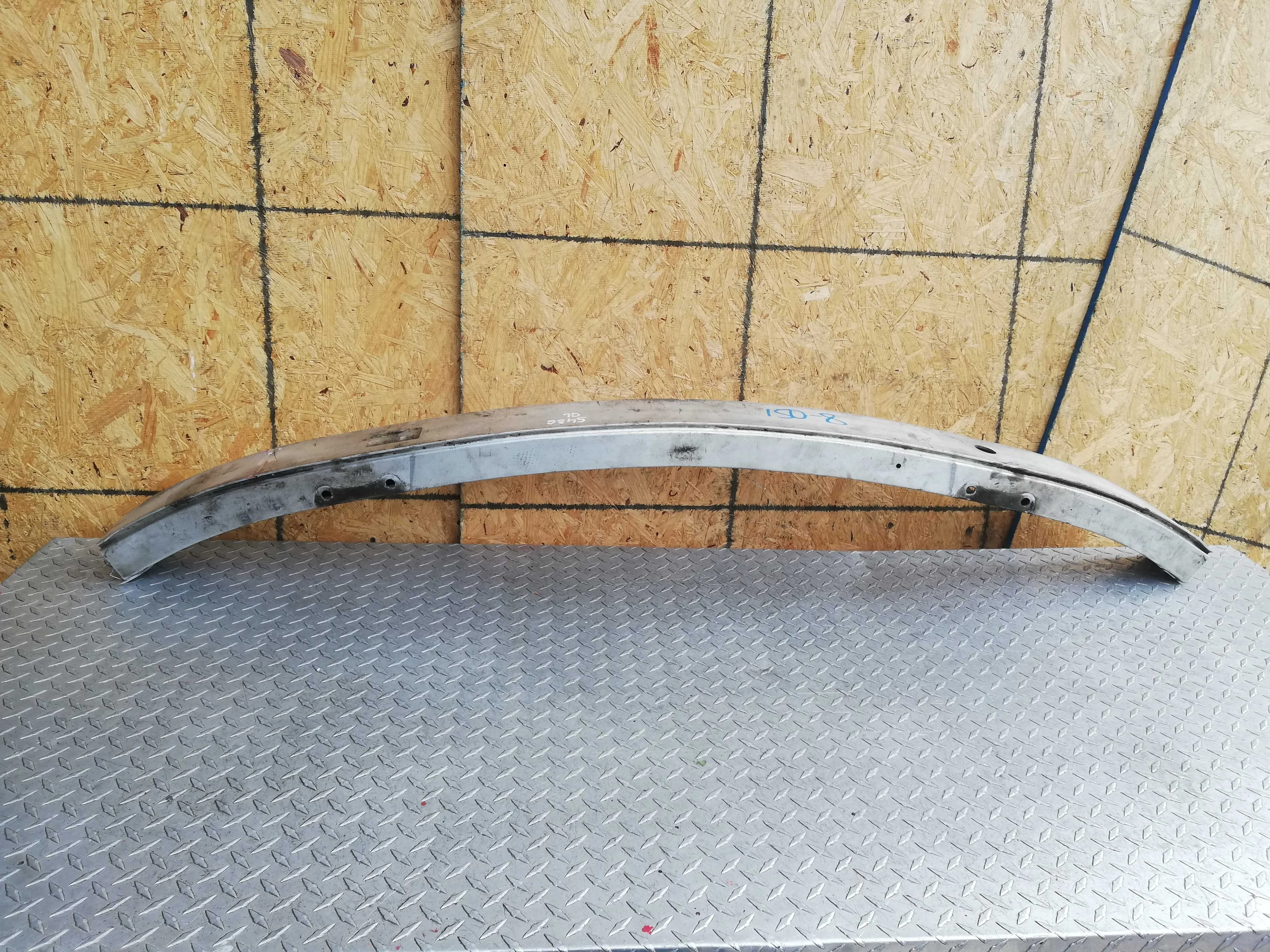 Усилитель бампера передний Mercedes GL (X164) 2006 - 2009 дизель 3.2 Автомат