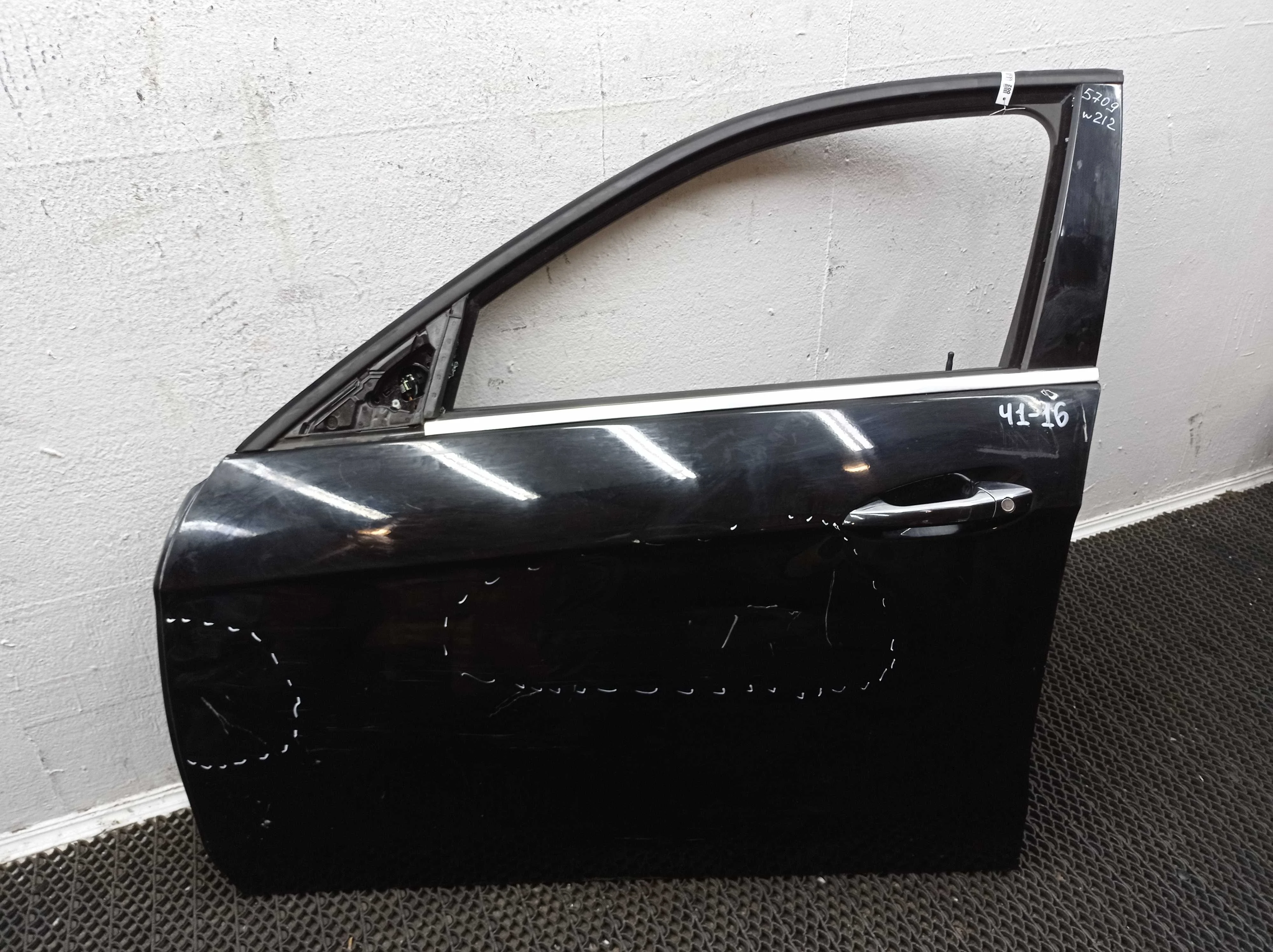 Дверь передняя левая Mercedes E-klasse (W212) Рестайлинг 2013 - 2016 дизель 2.2 Автомат