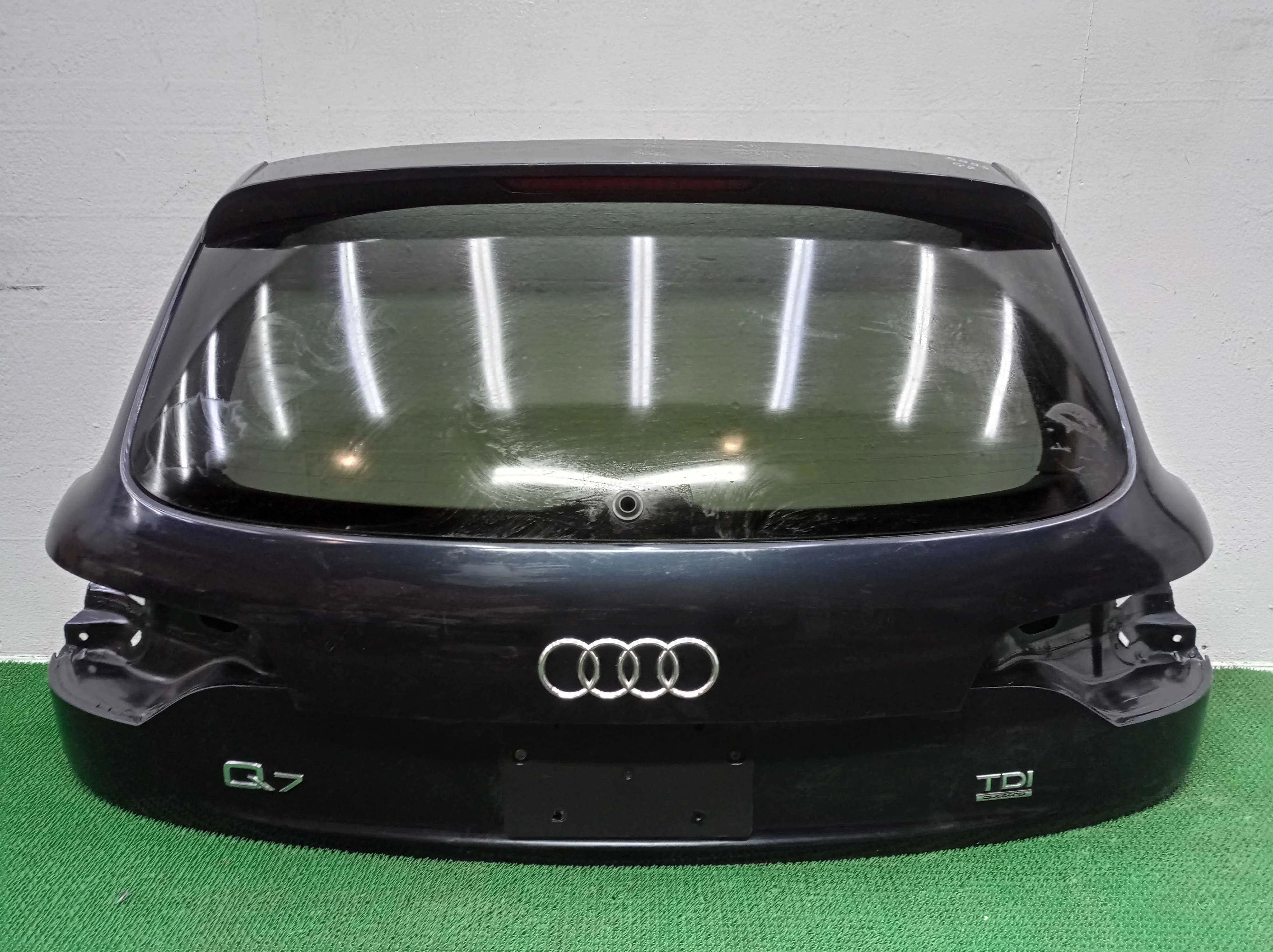 Крышка багажника Audi Q7 (4LB) рестайлинг 2009 - 2015 дизель 3.0 Автомат