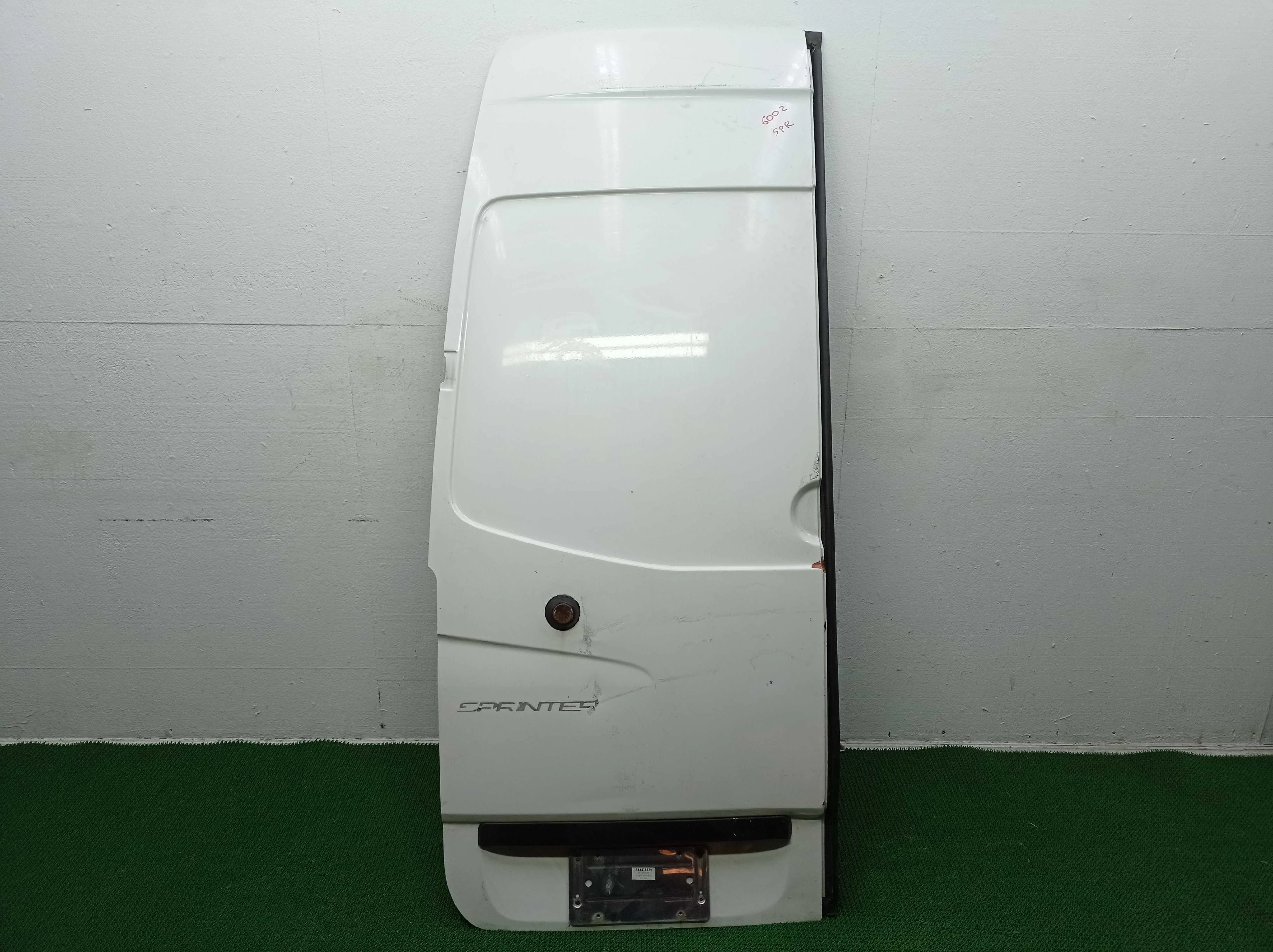 Дверь задняя левая Mercedes Sprinter II (w906) 2006 - 2017 дизель 3.0 Автомат